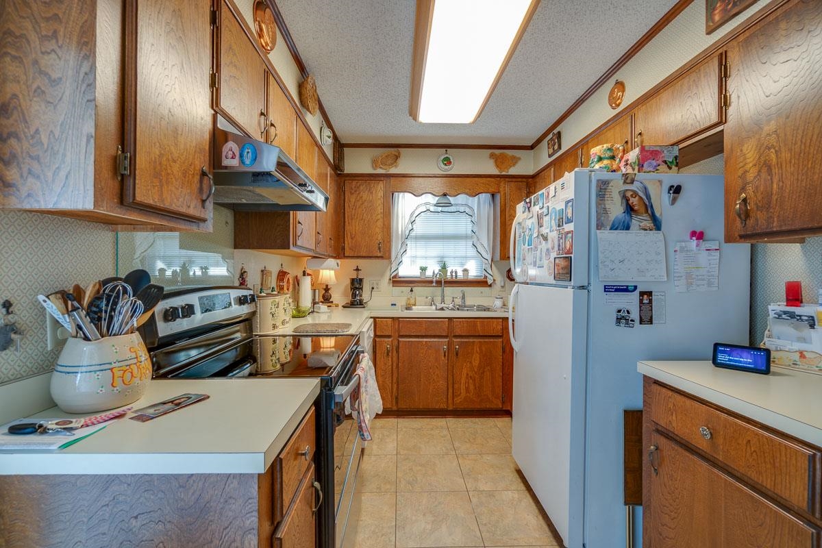 816 Chene Dr