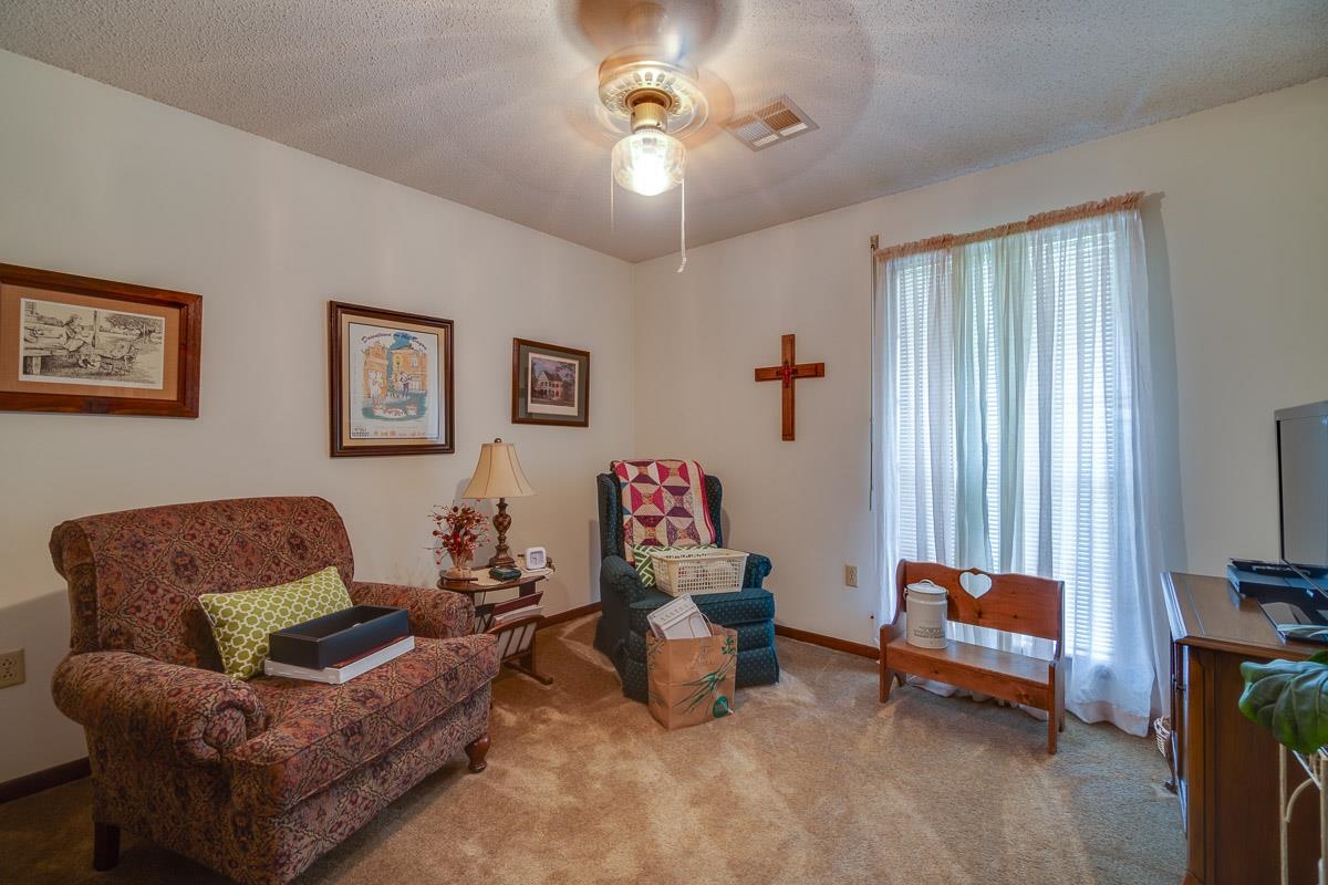 816 Chene Dr