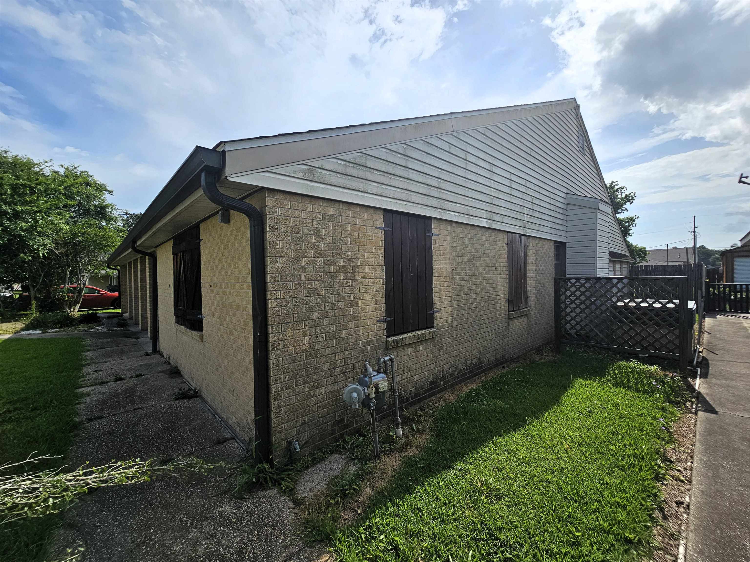 904 Tiger Dr