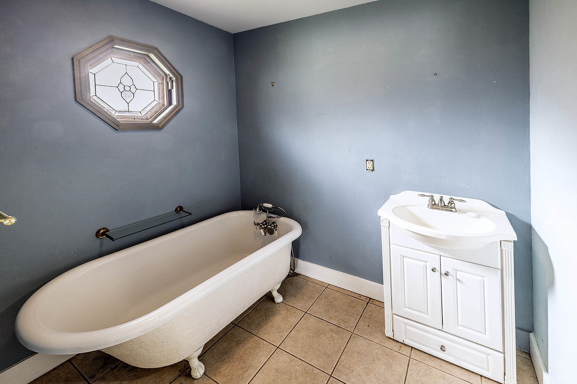 181 Tigerlily Dr
