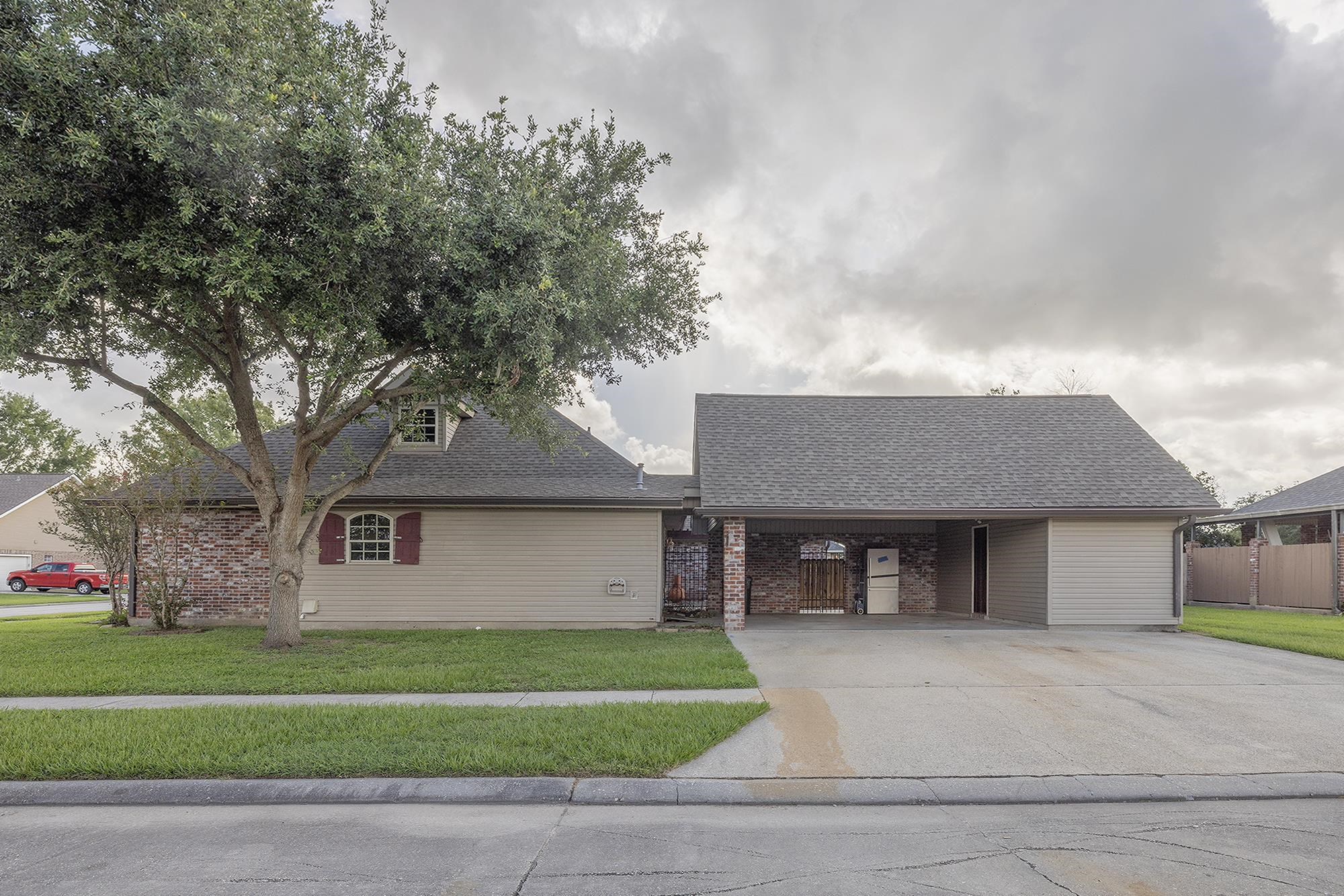 181 Tigerlily Dr