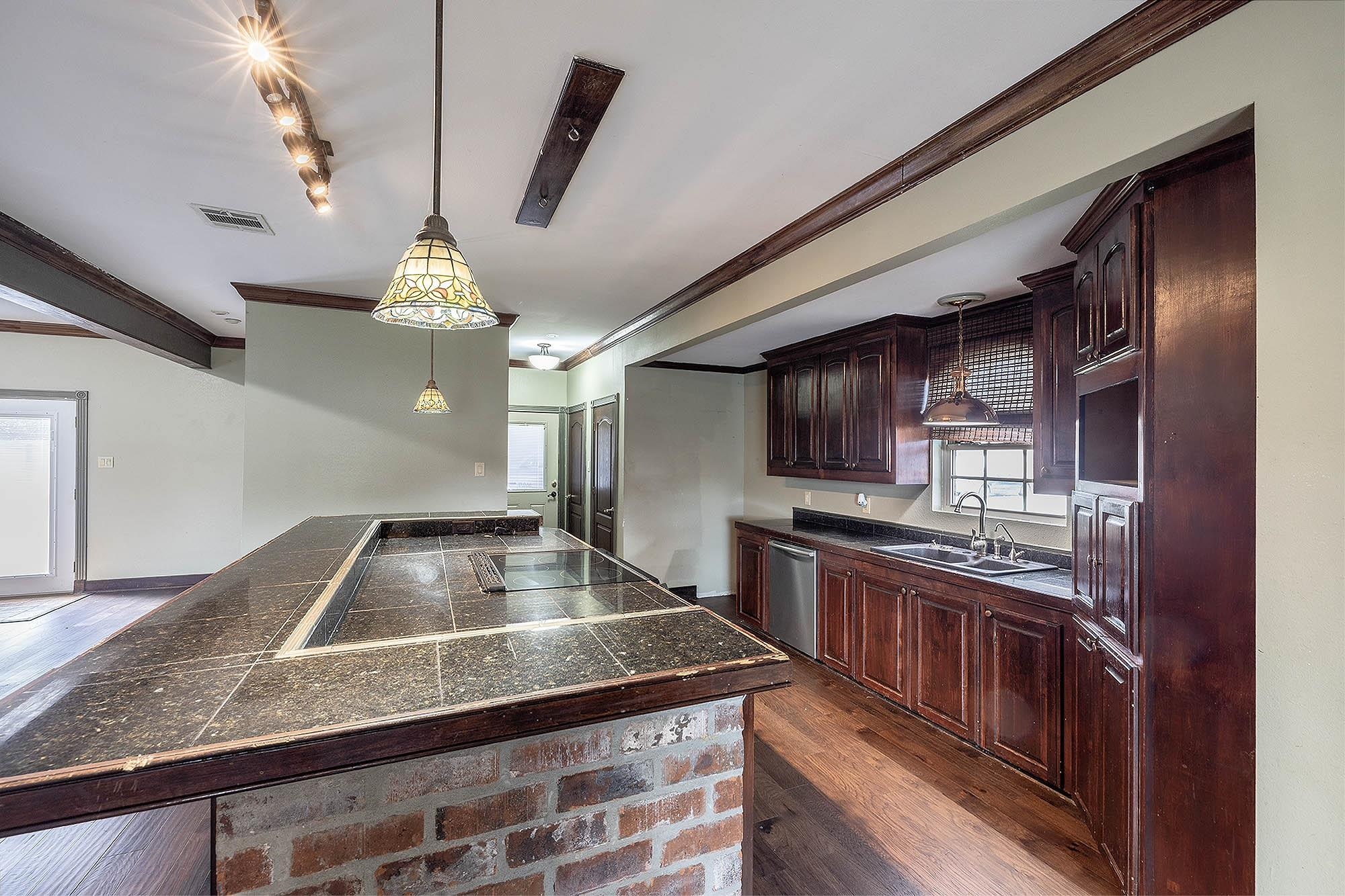 181 Tigerlily Dr