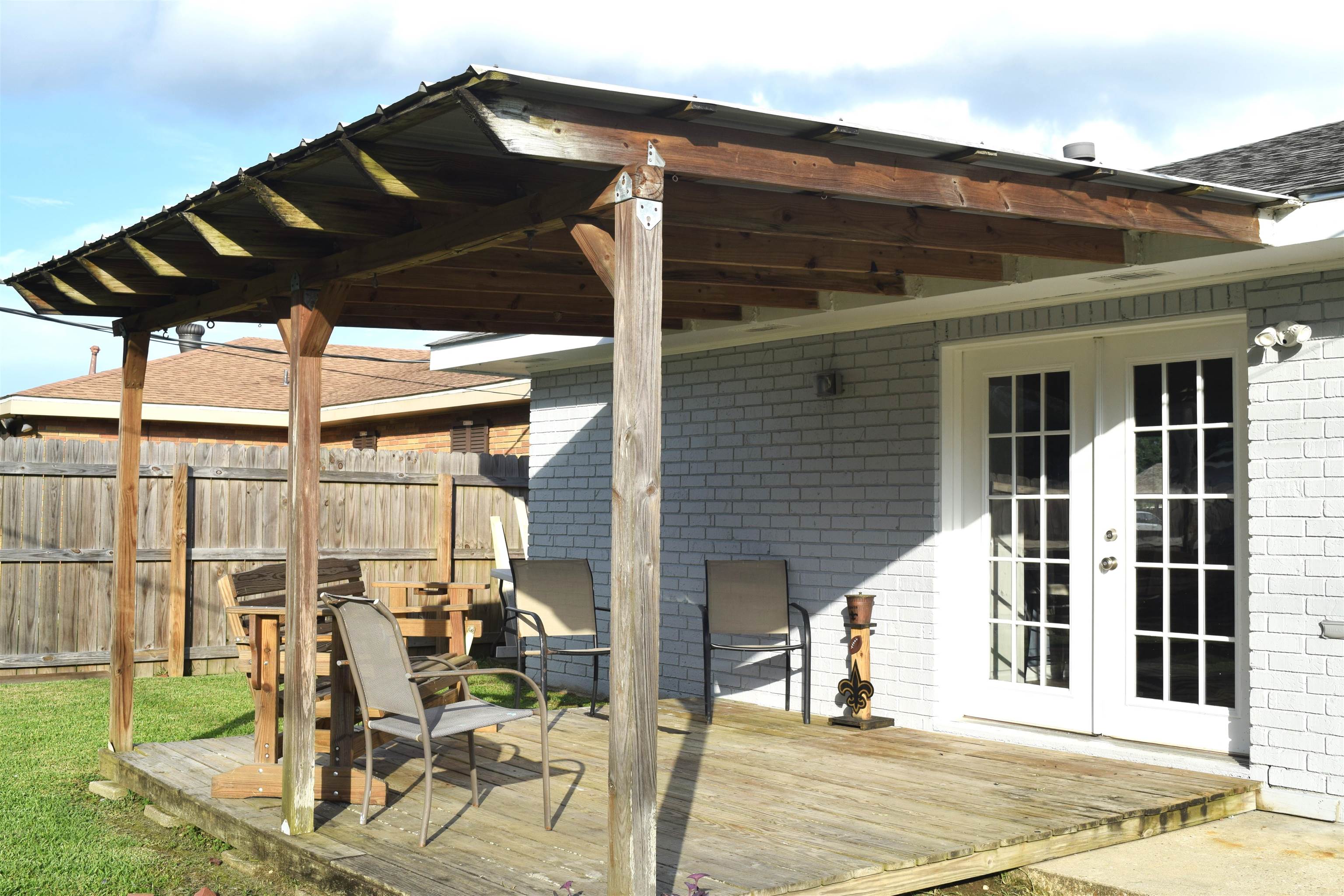 503 Douglas Dr