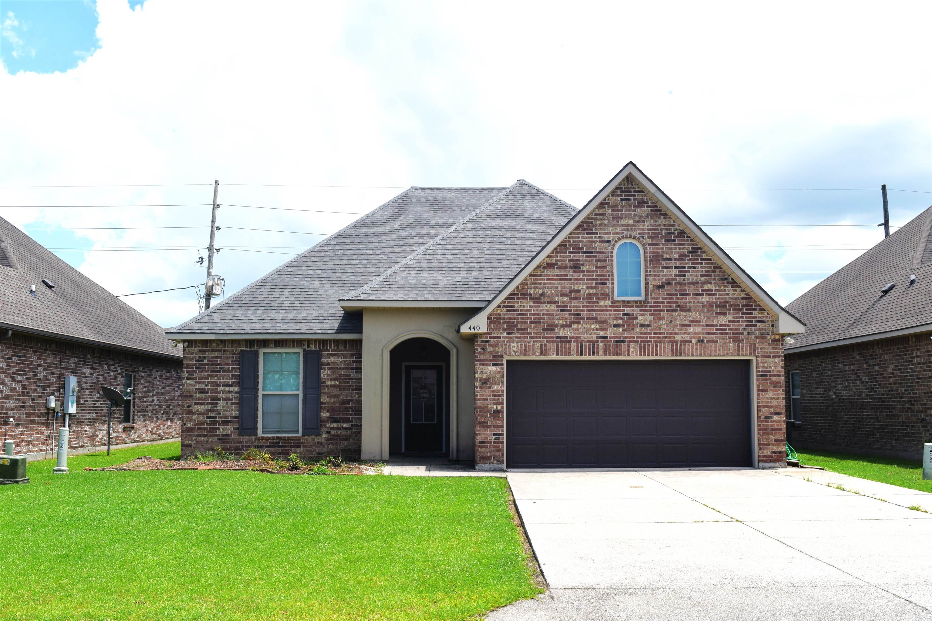 440 Christopher Dr