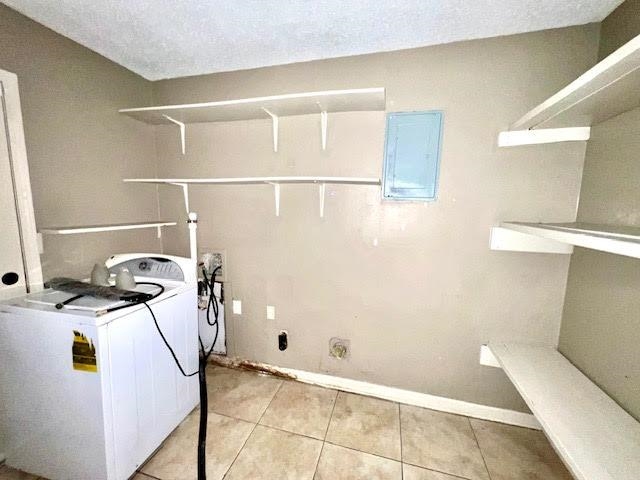 5319 Wexford Dr
