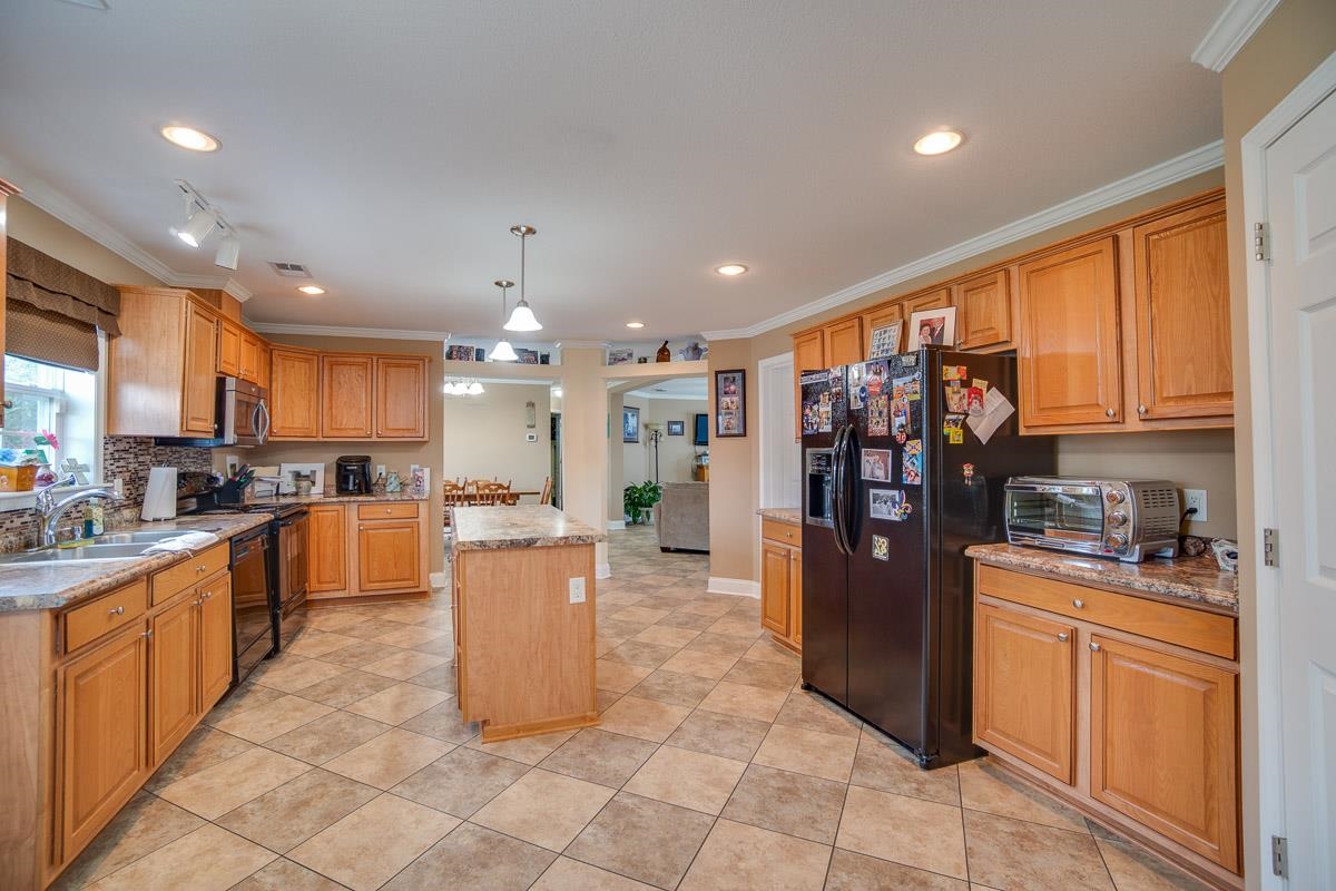 361 Le Village Dr