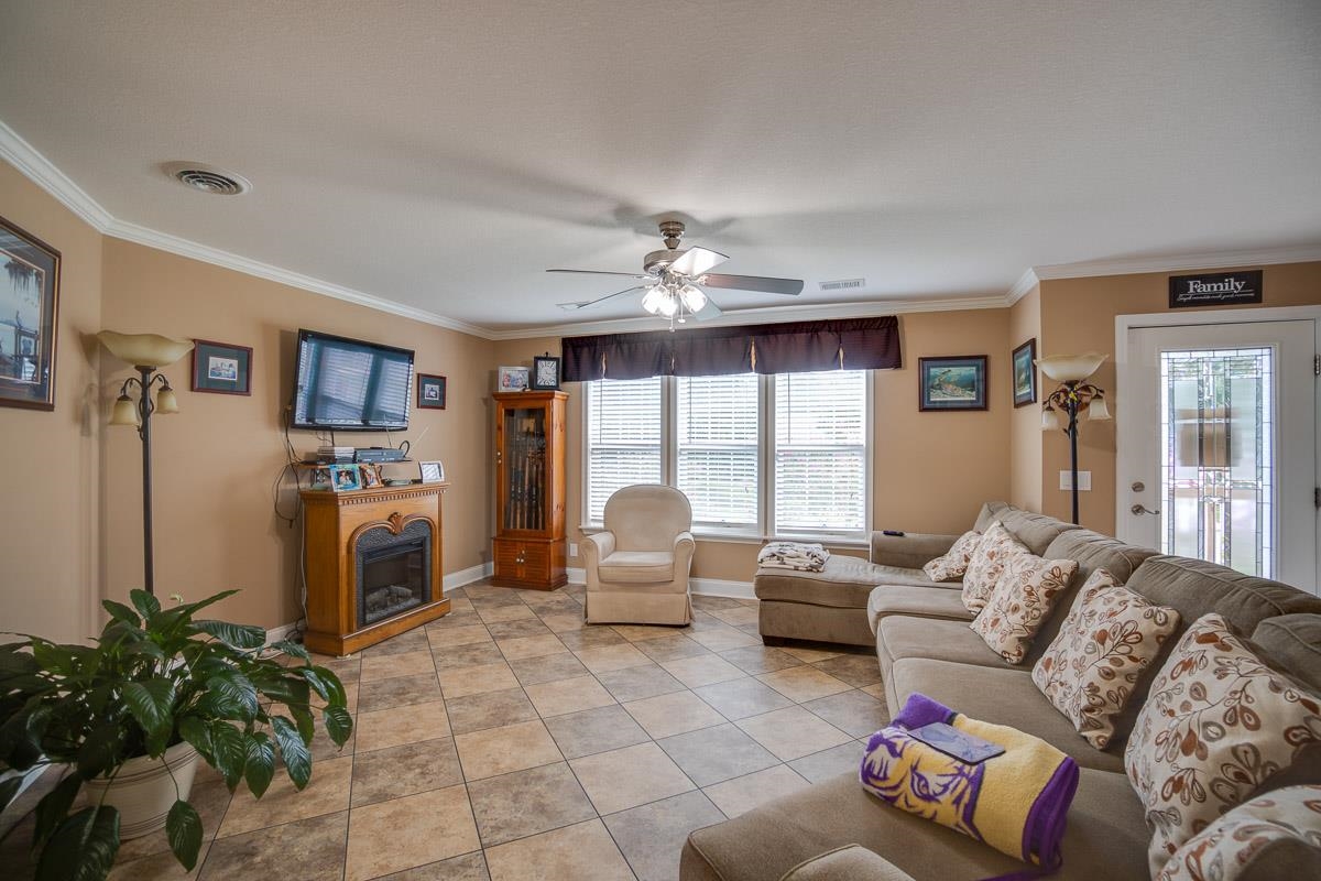 361 Le Village Dr