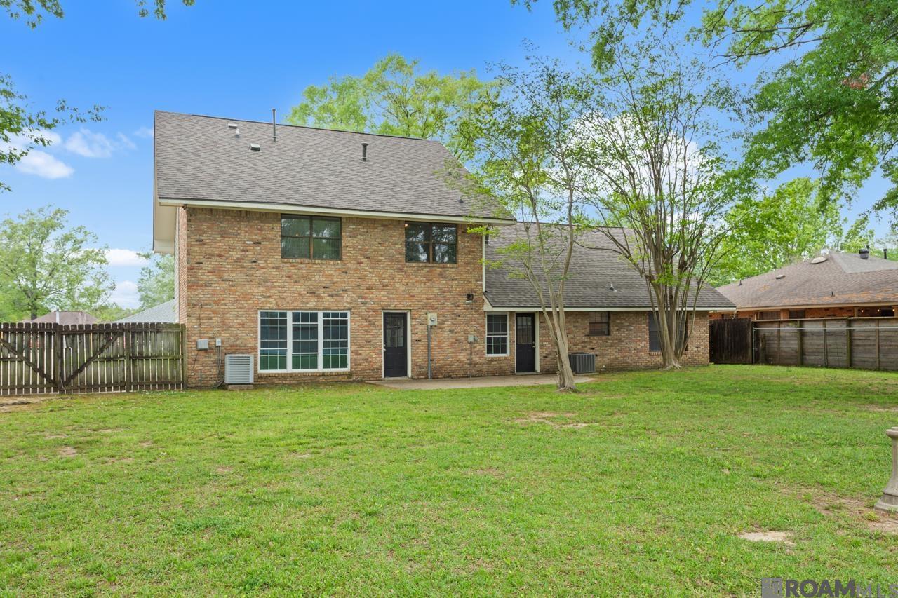 5421 Bluewater Dr