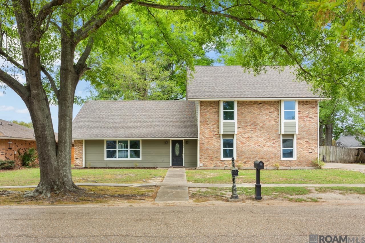 5421 Bluewater Dr