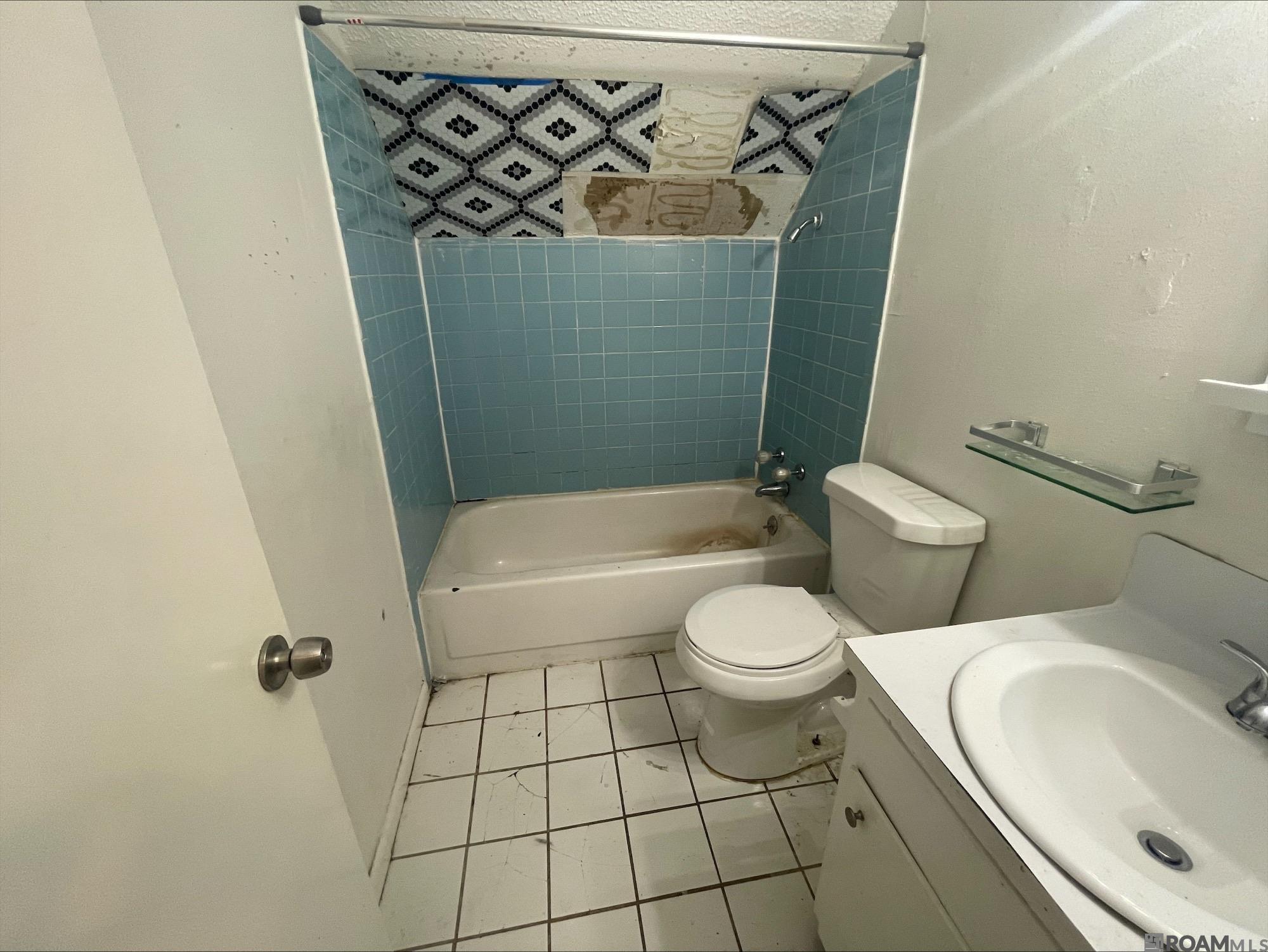 3012 Vancouver Dr