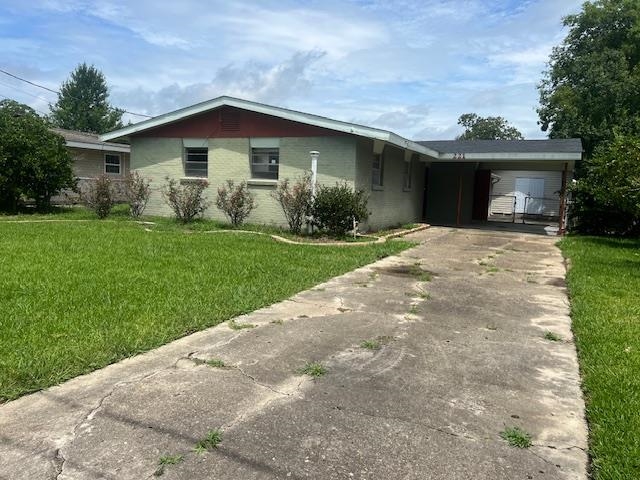 221 Oakshire Dr