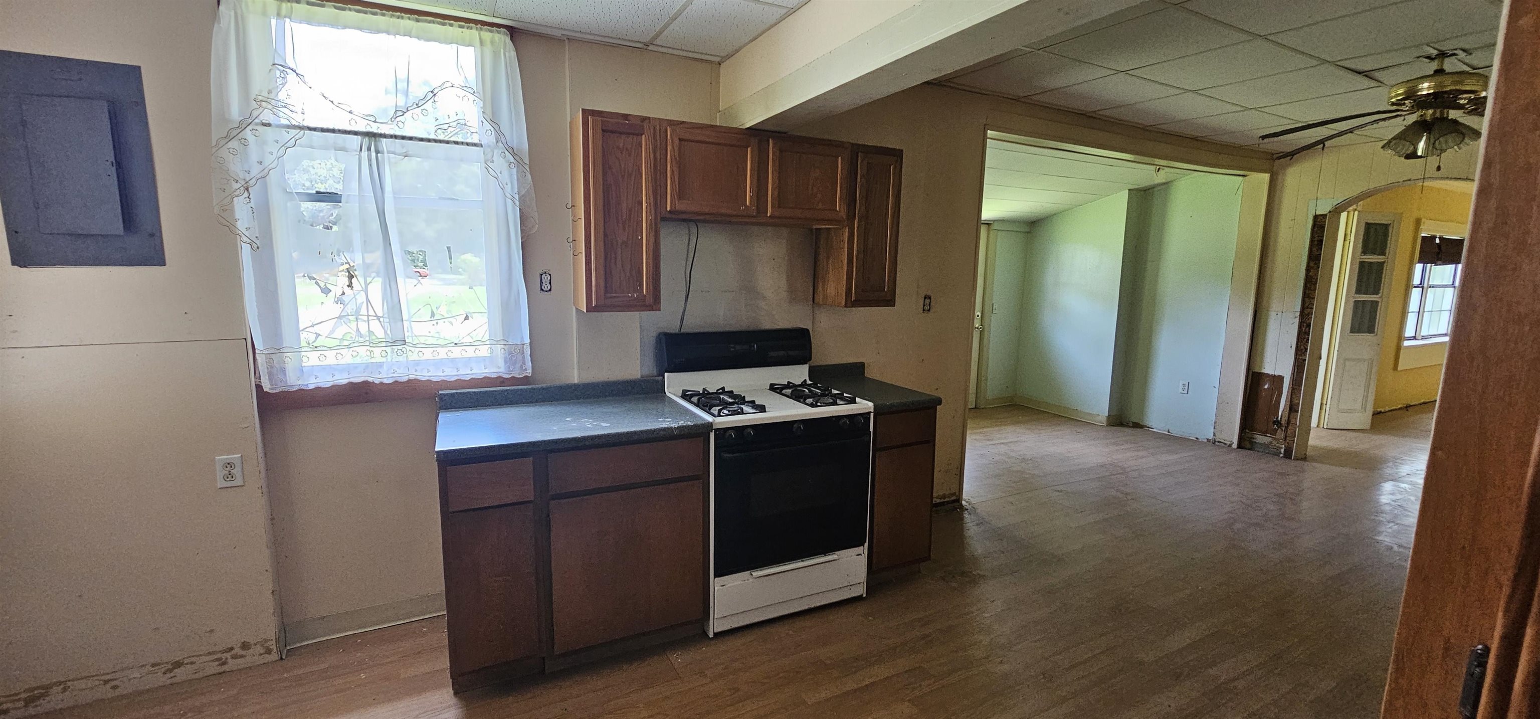 2702 Highway 308