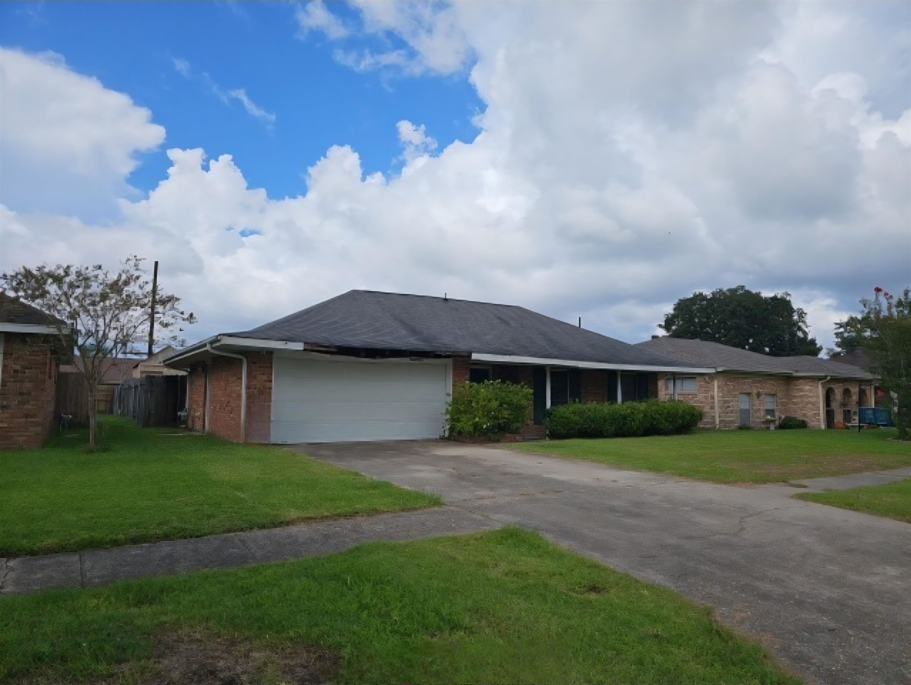 3013 Diane Dr