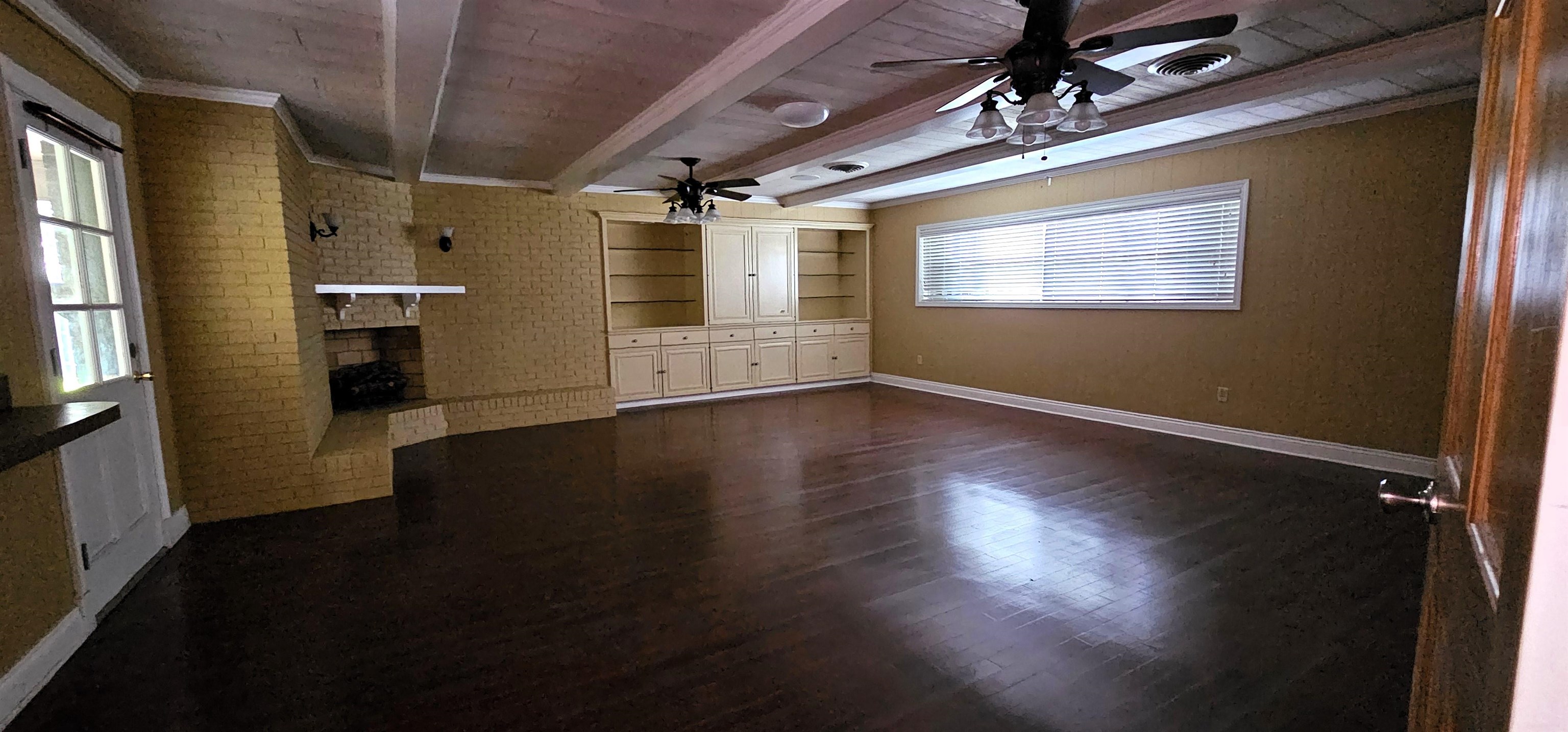 800 Barbier Avenue