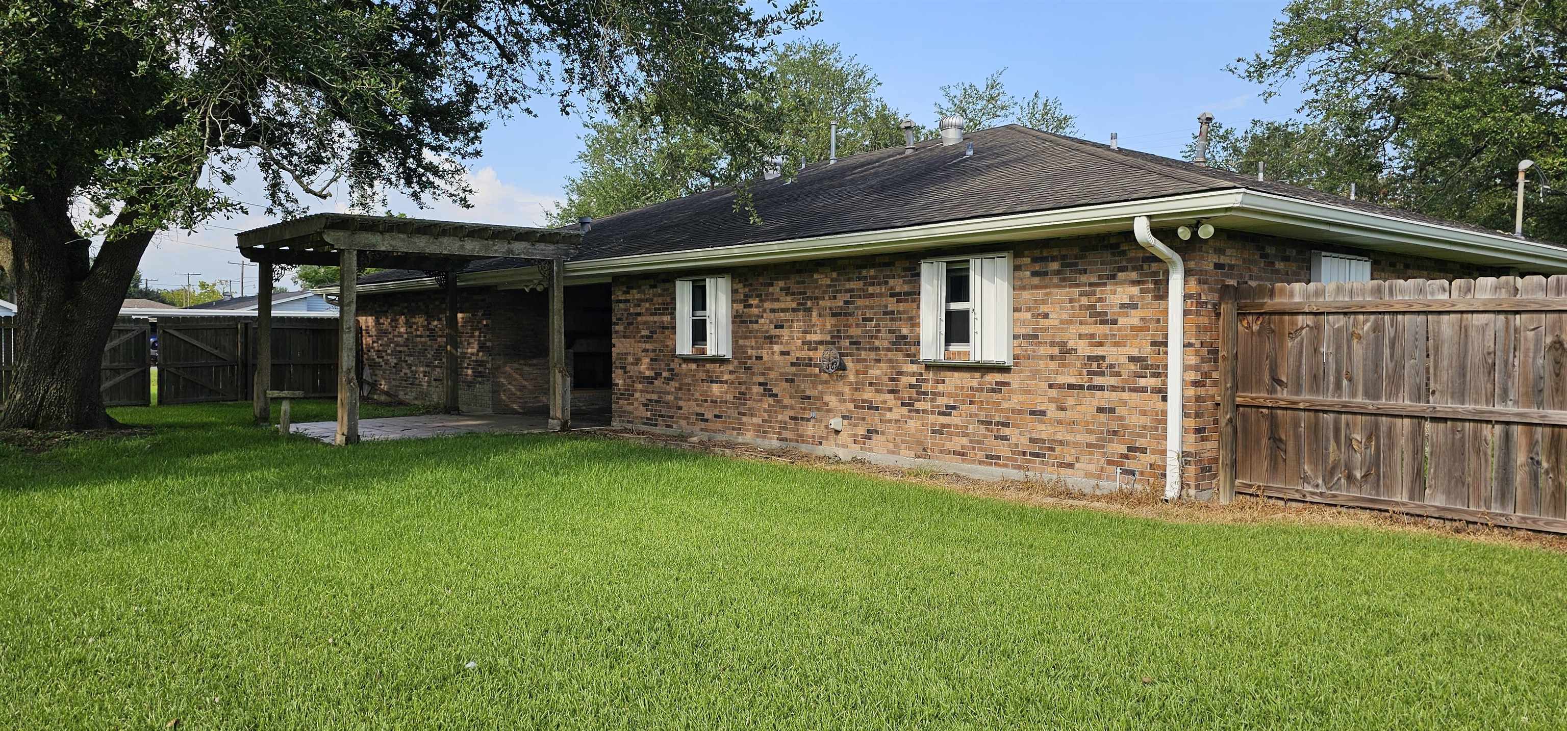 800 Barbier Avenue
