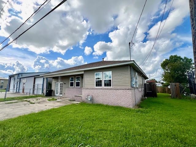 8583 Main St