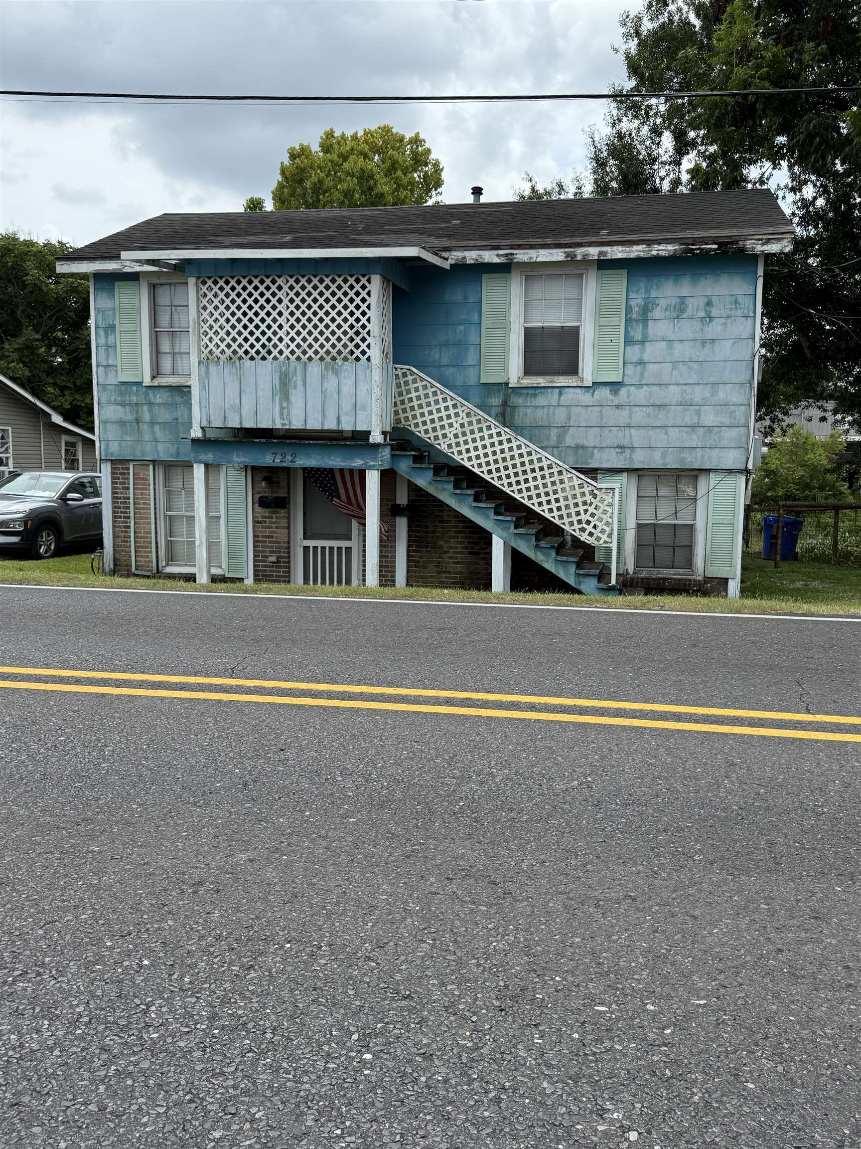 722 Bayou Rd