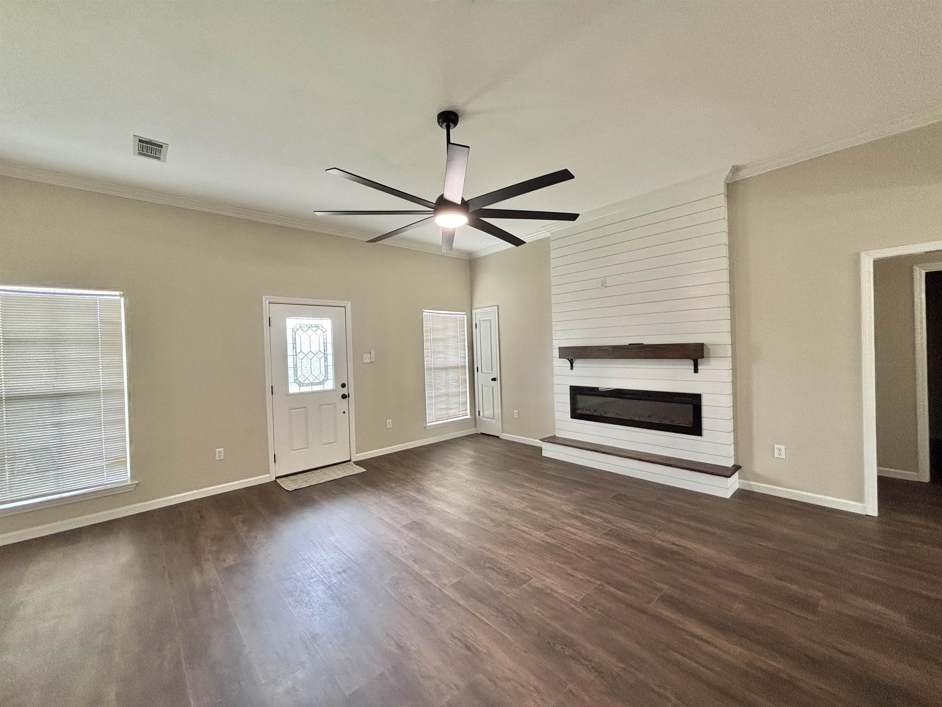 105 Jeanne St