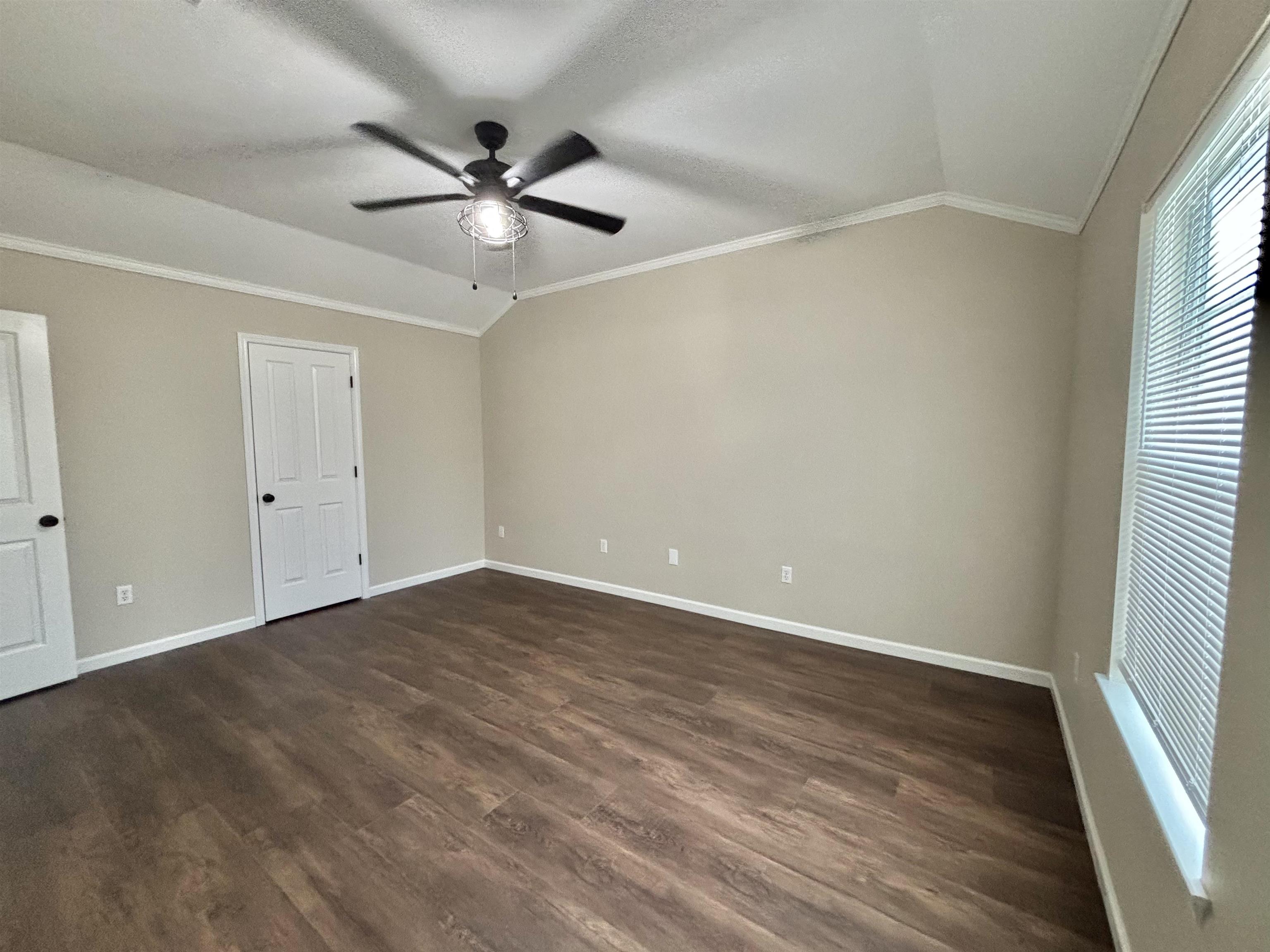 105 Jeanne St
