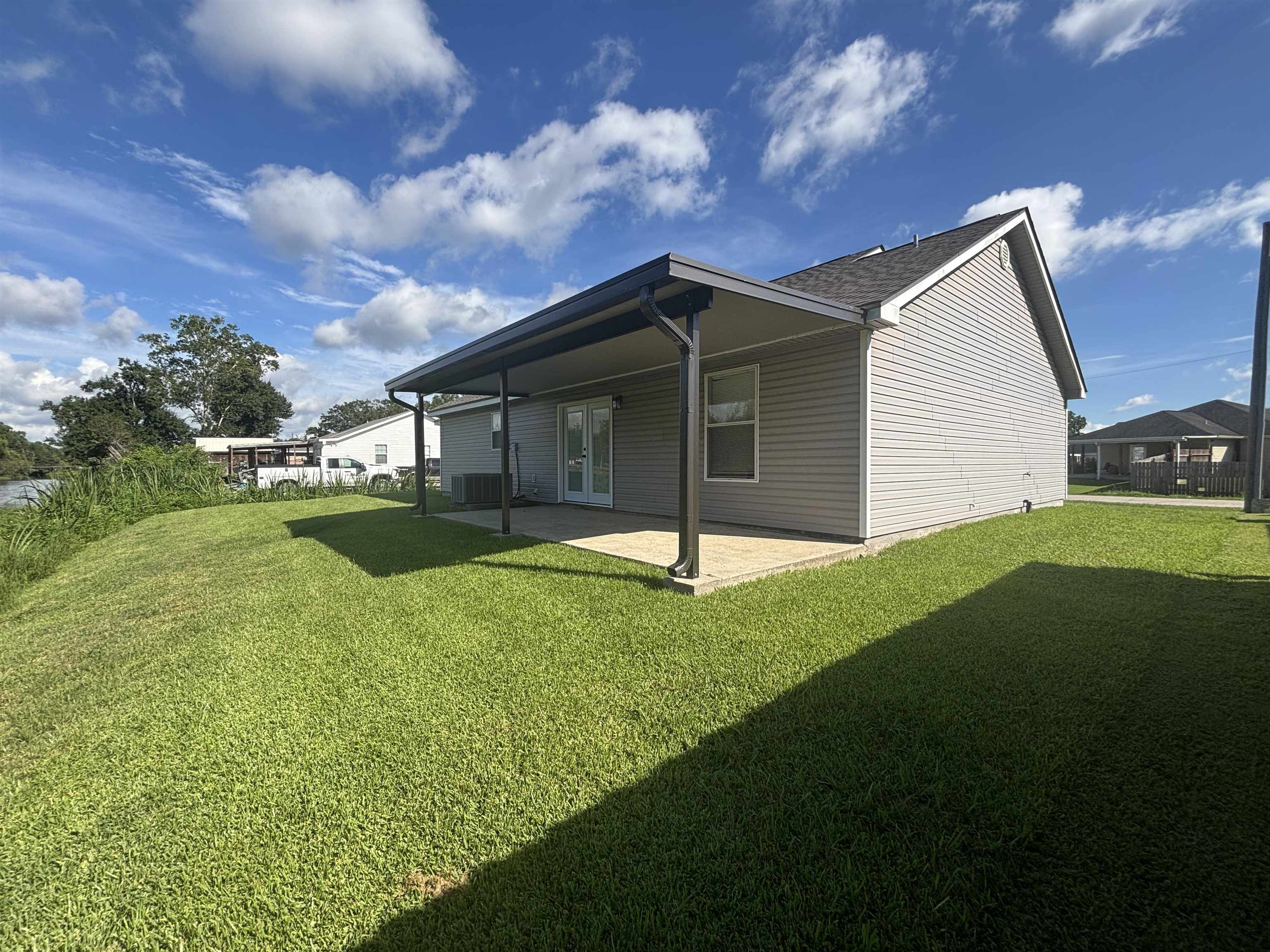 105 Jeanne St