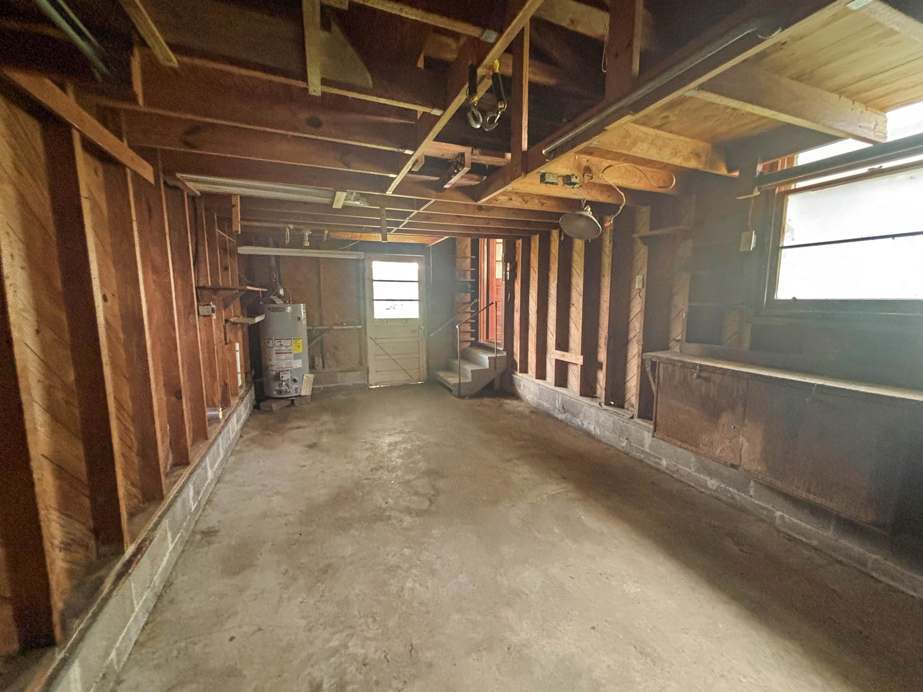 201 North Oak Street