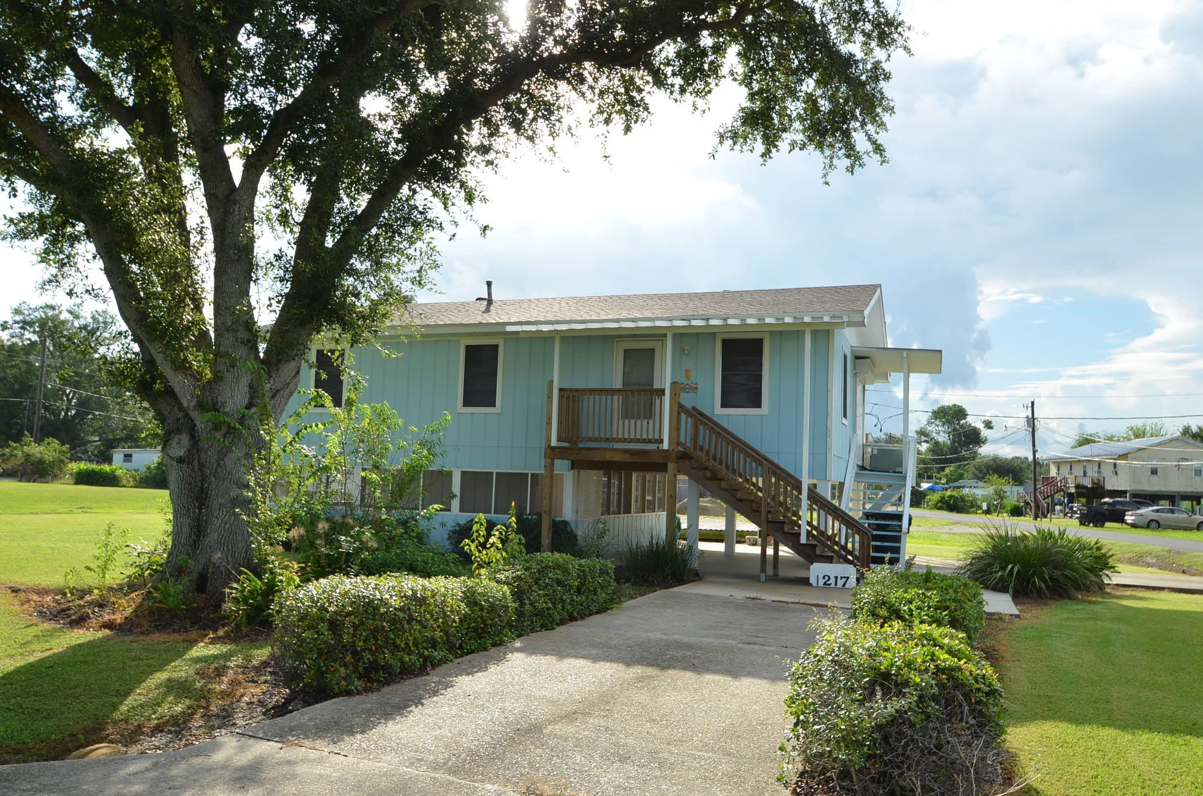 1217 Huey P Long Ave