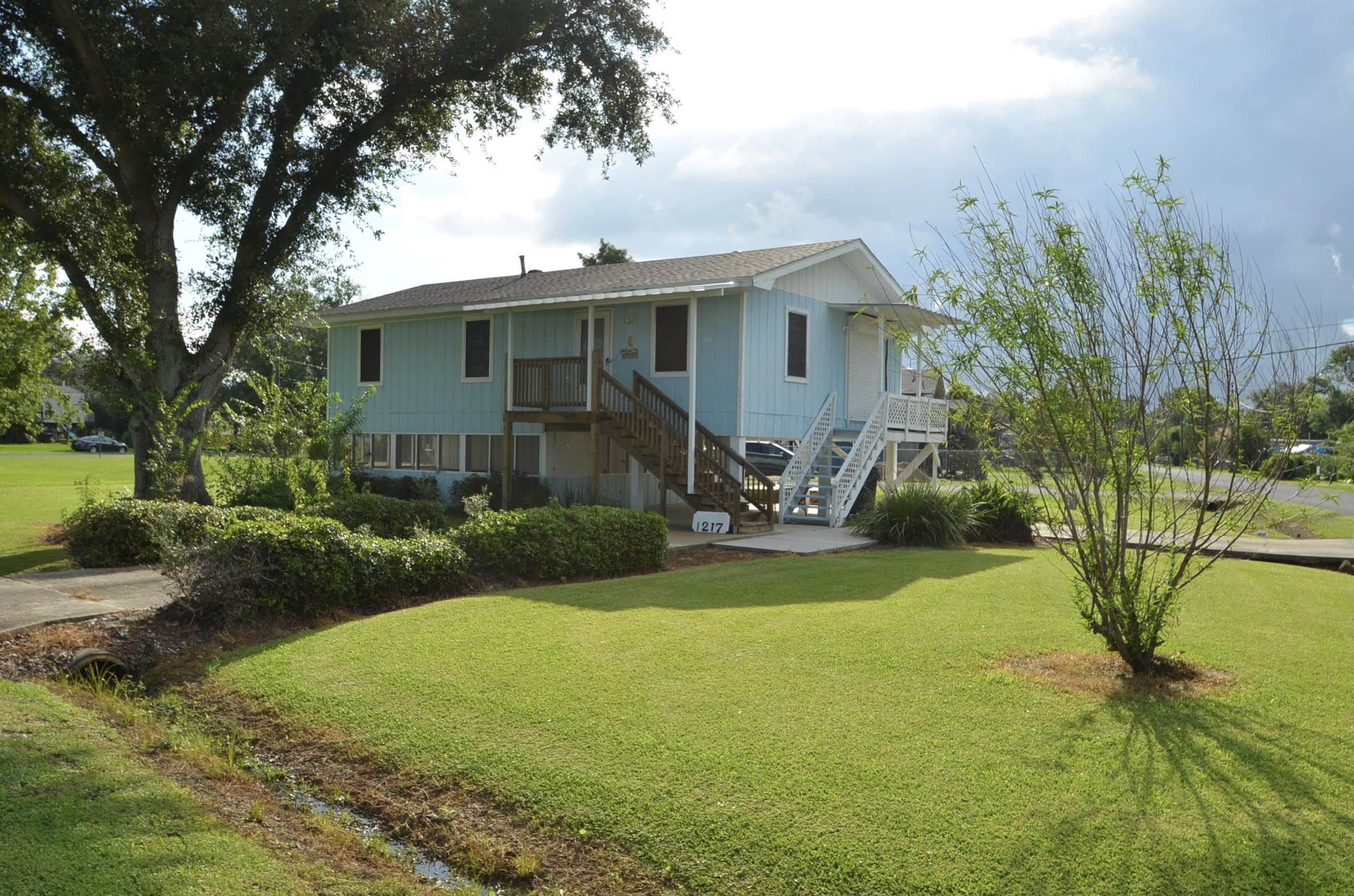 1217 Huey P Long Ave