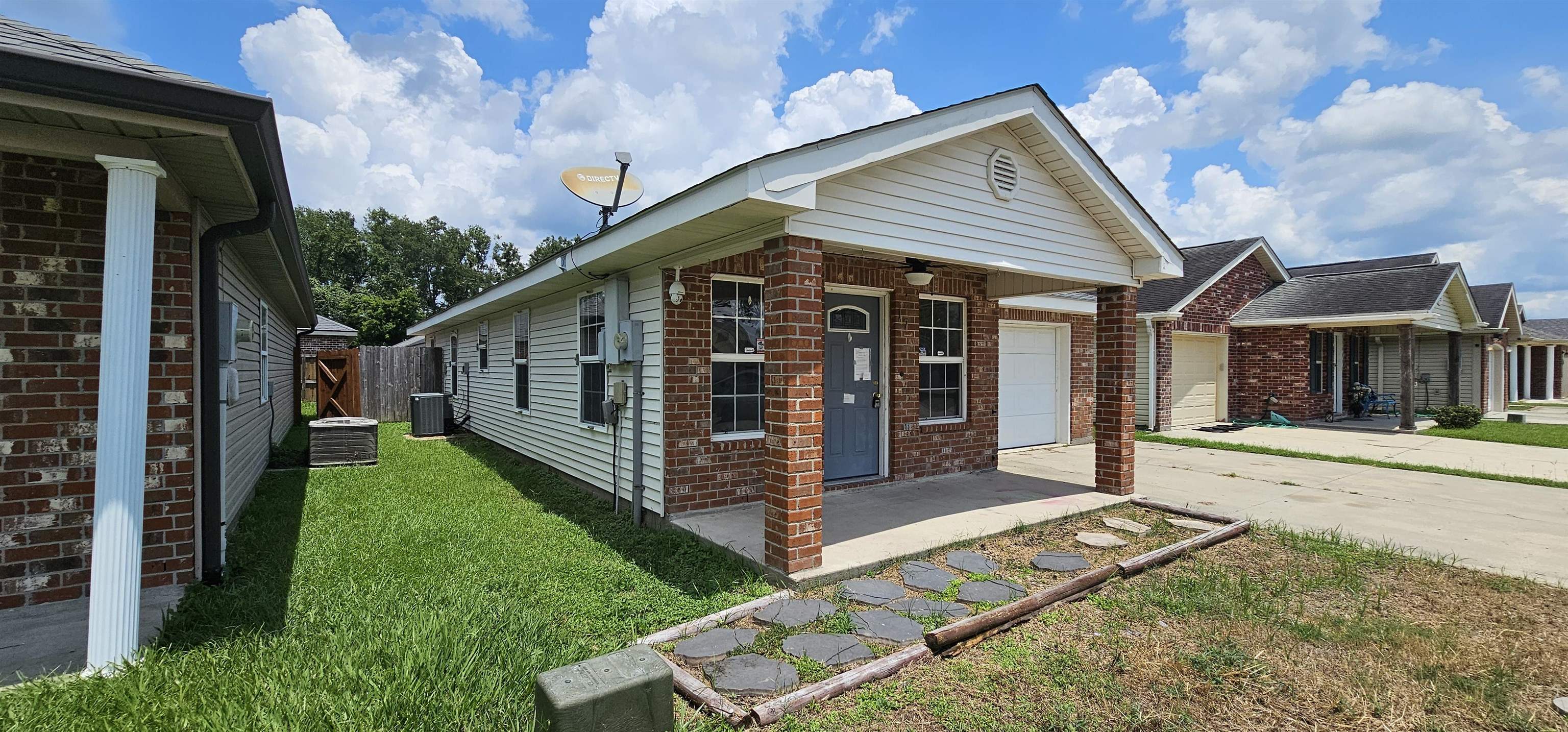 177 Jolie Oaks Blvd
