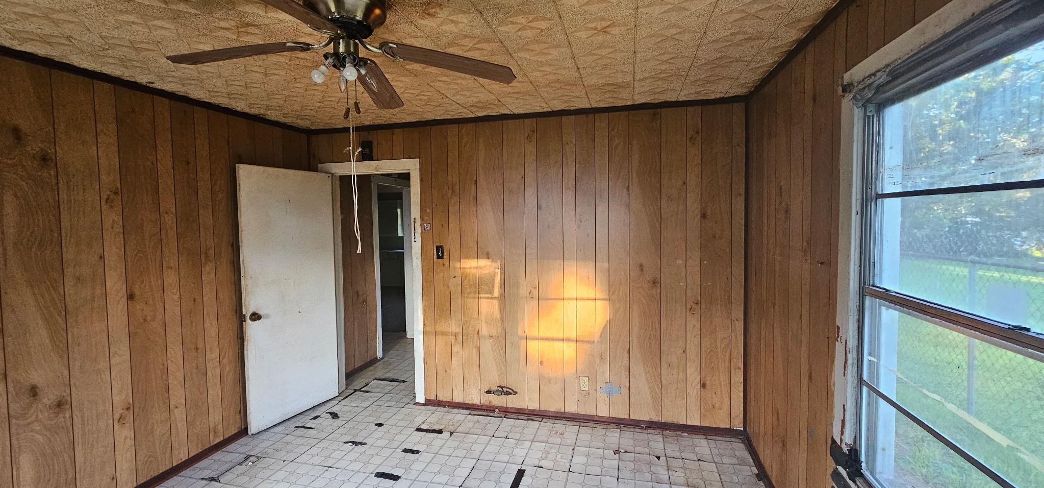 111 Oak St