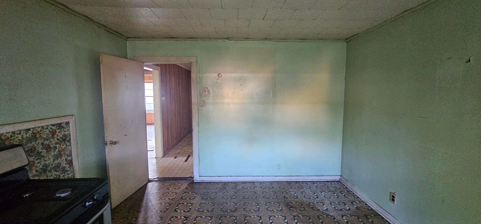 111 Oak St