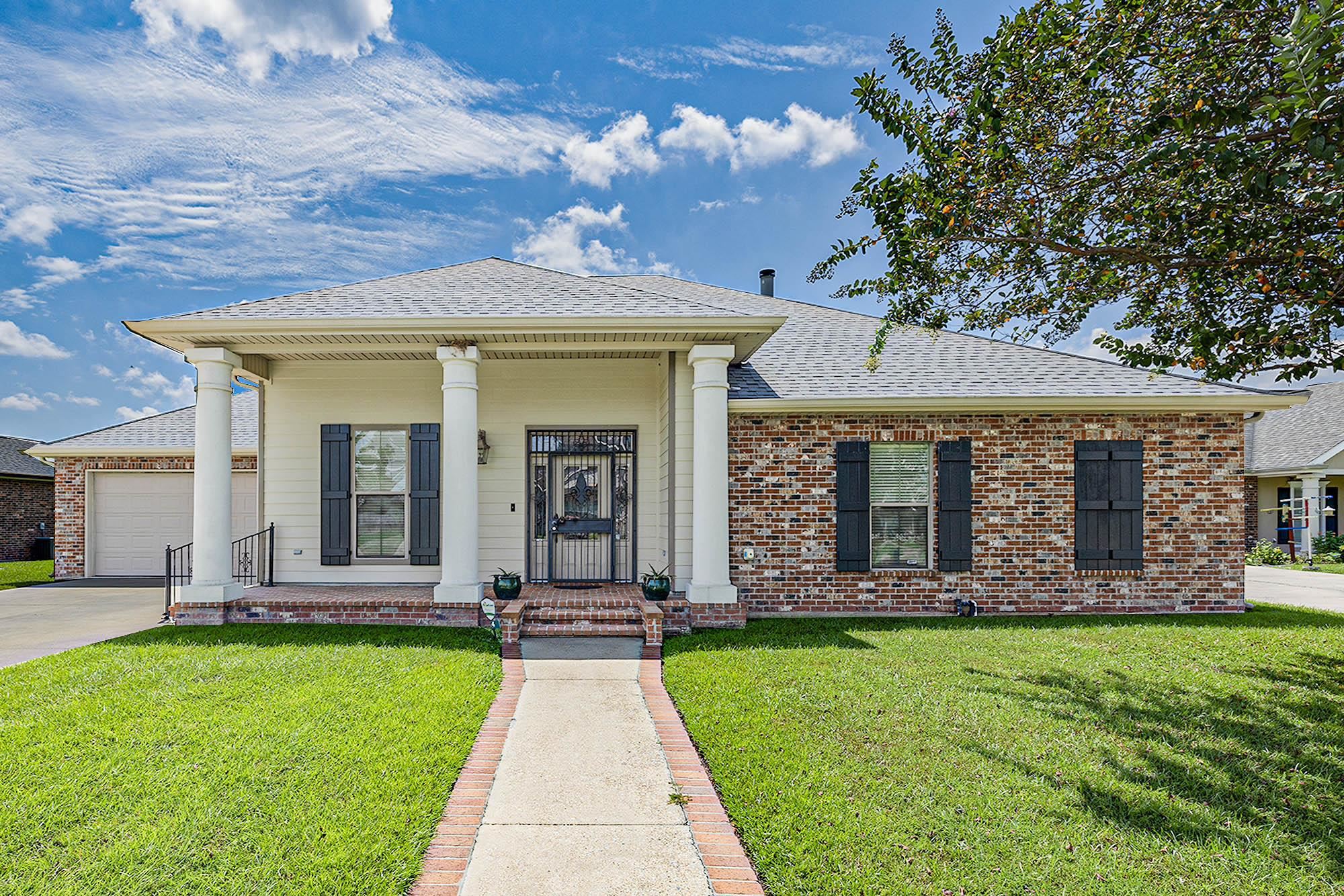 34 Carrington Circle