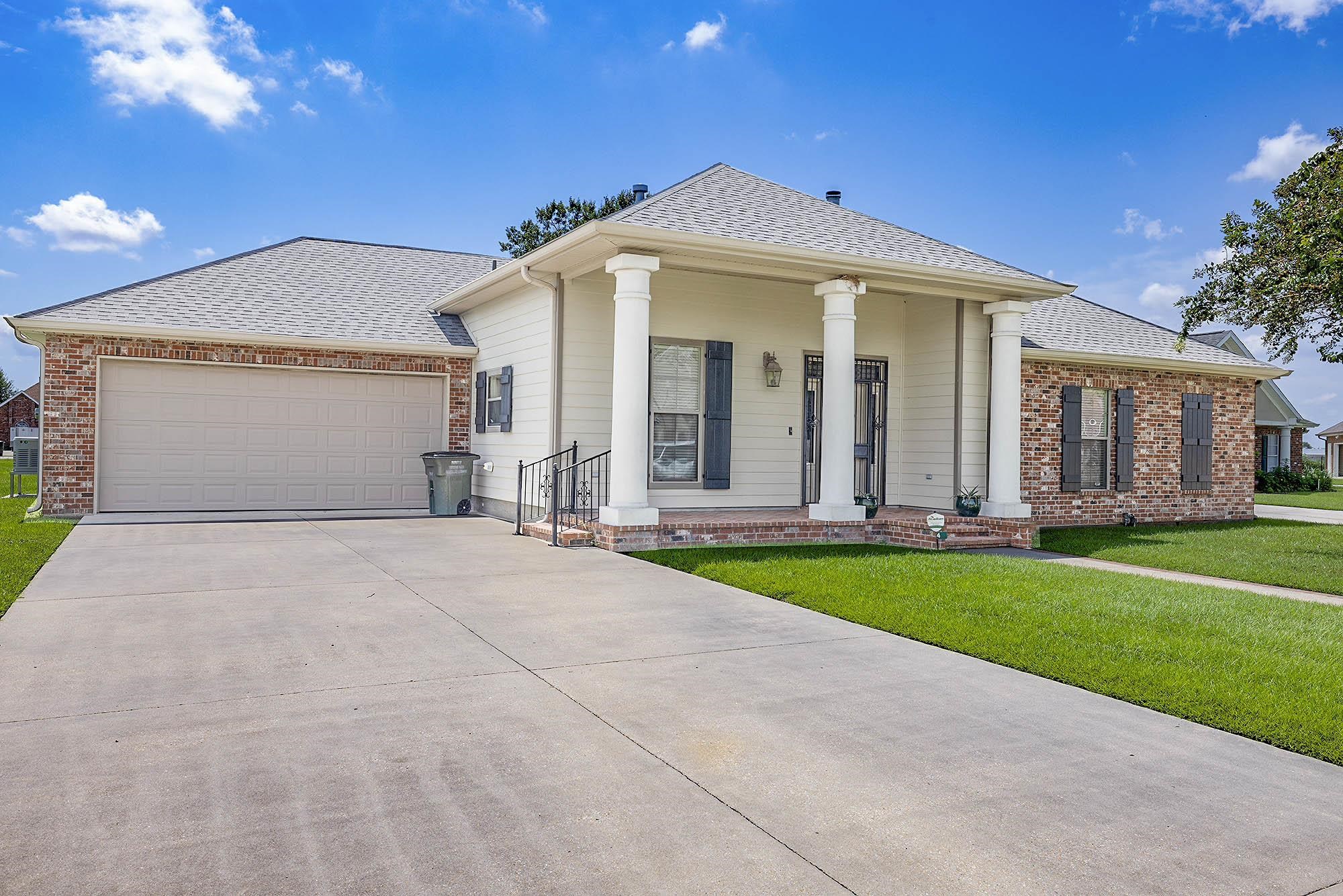 34 Carrington Circle