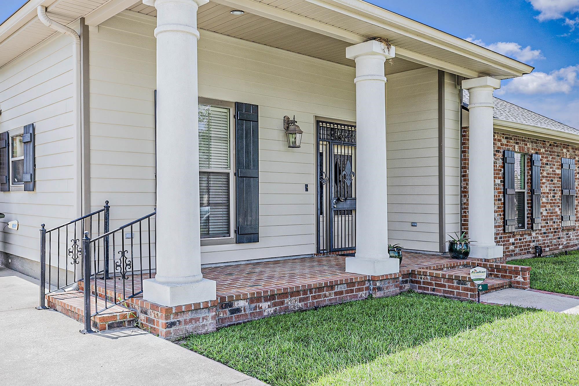 34 Carrington Circle
