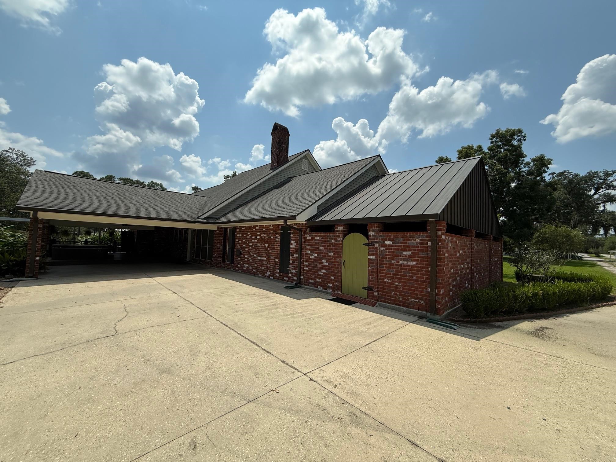 1918-A Bayou Rd