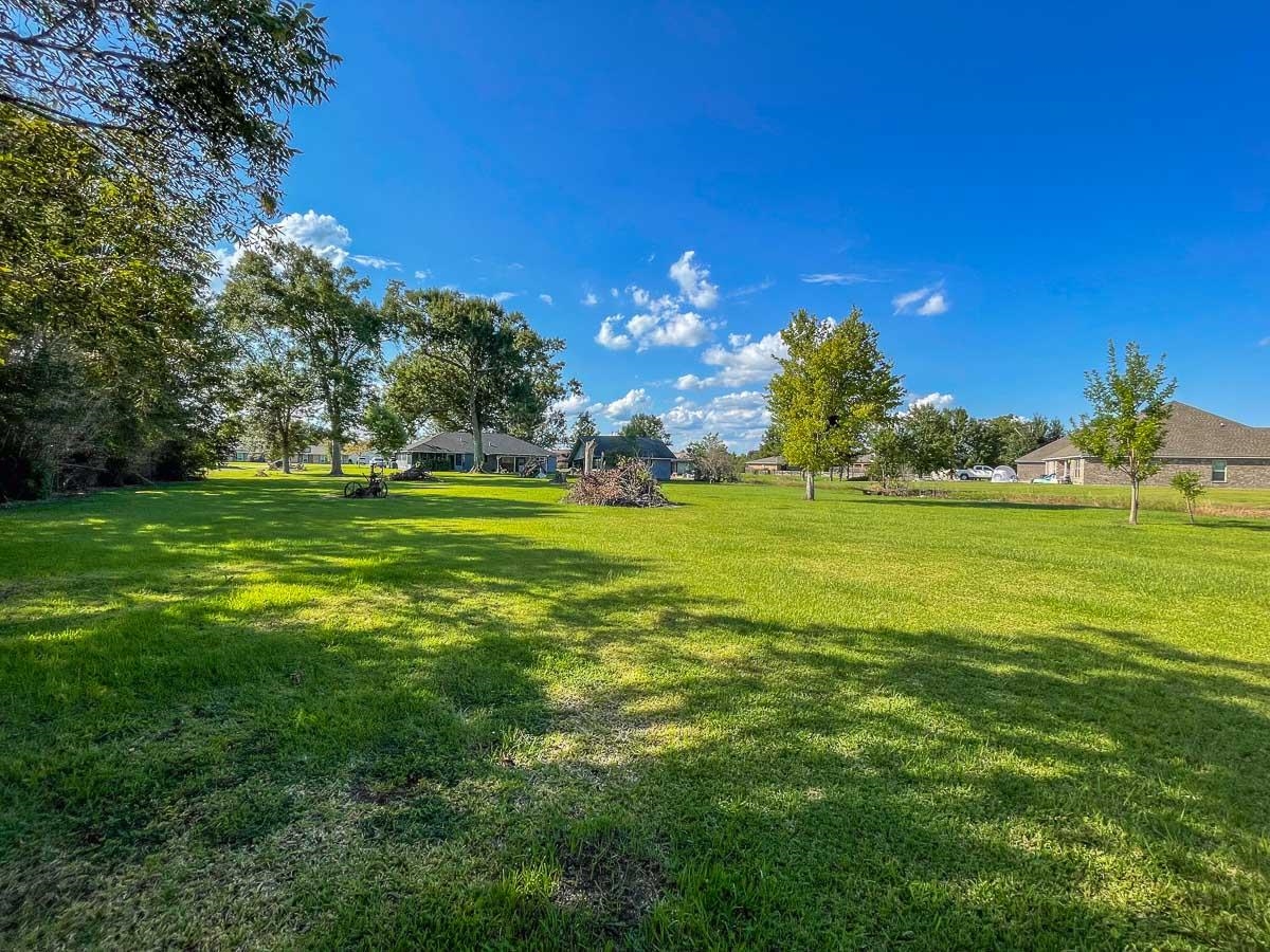 302 Bayou Bend Dr