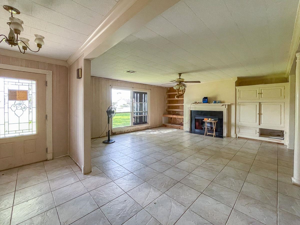 302 Bayou Bend Dr