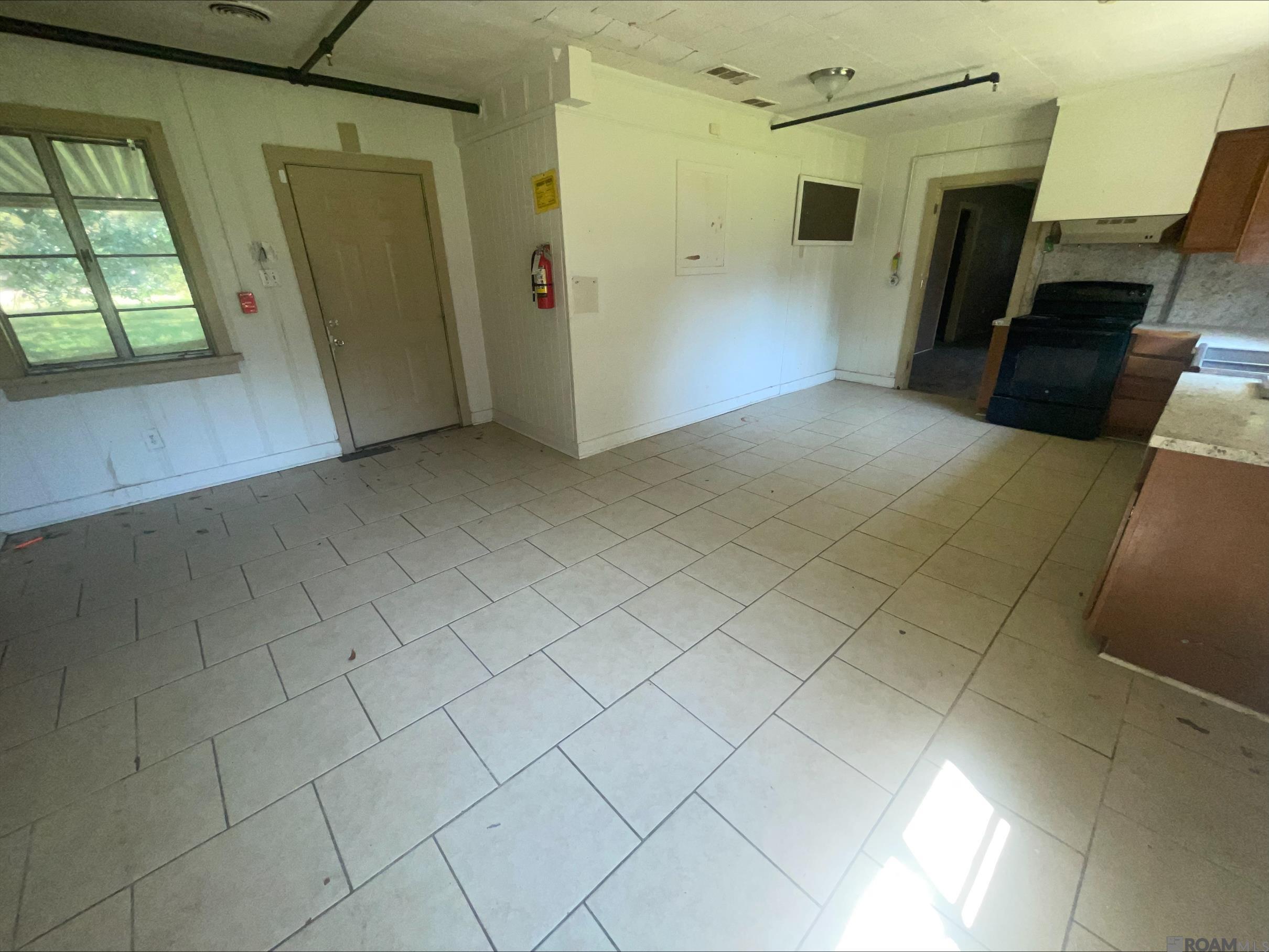 15085 Plank Rd