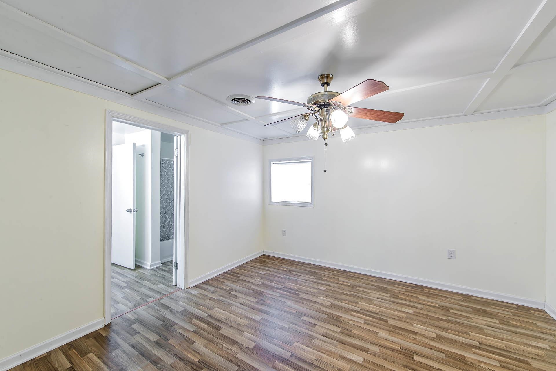 111 Roselawn Ave