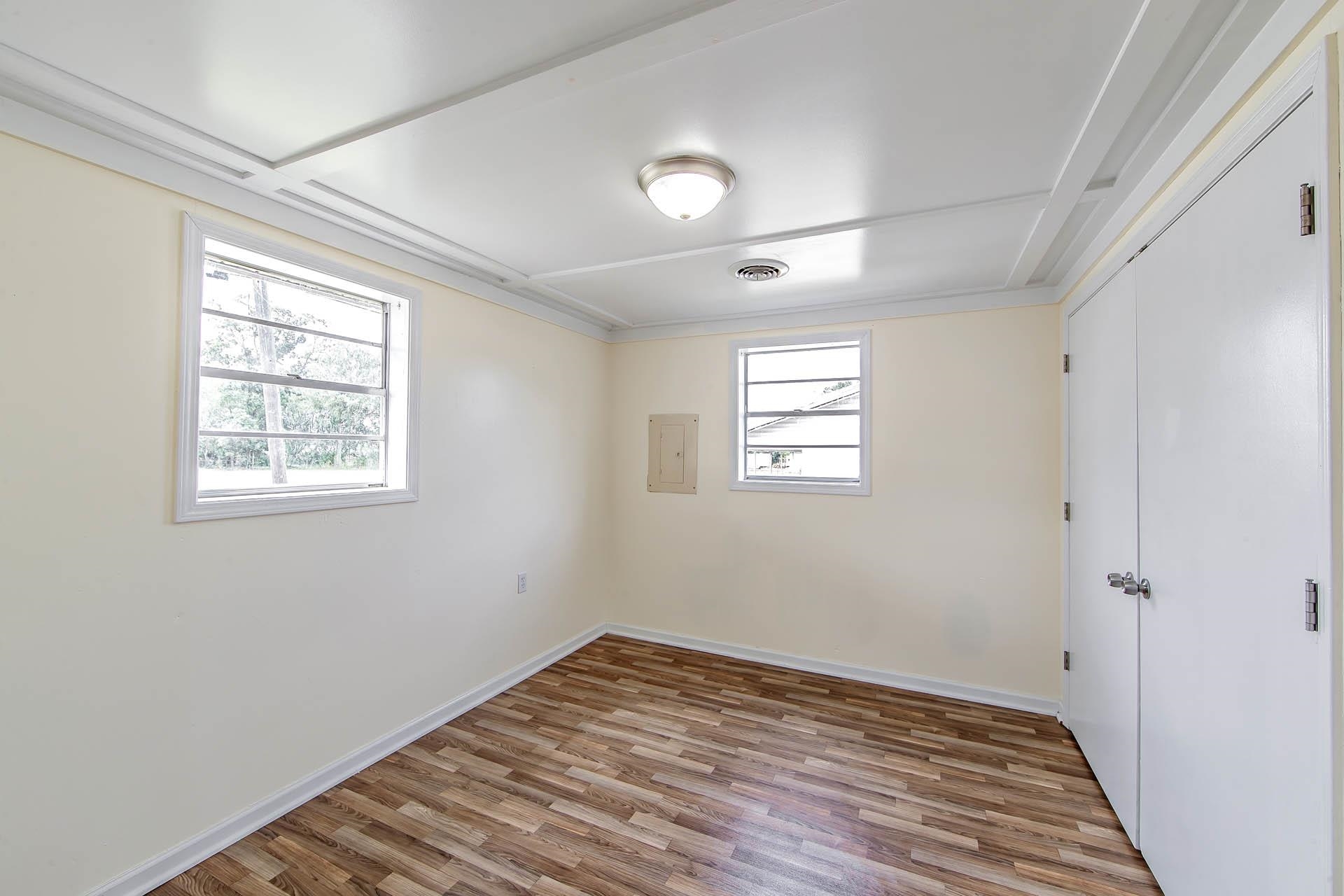 111 Roselawn Ave