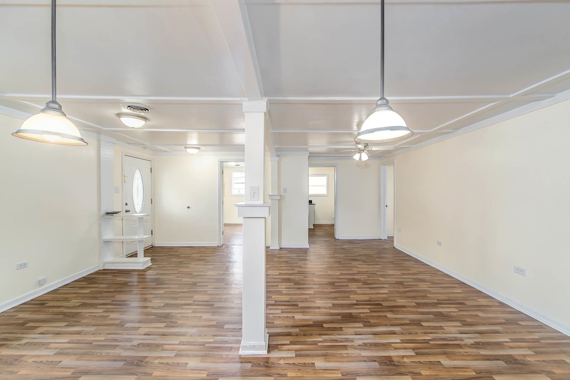 111 Roselawn Ave