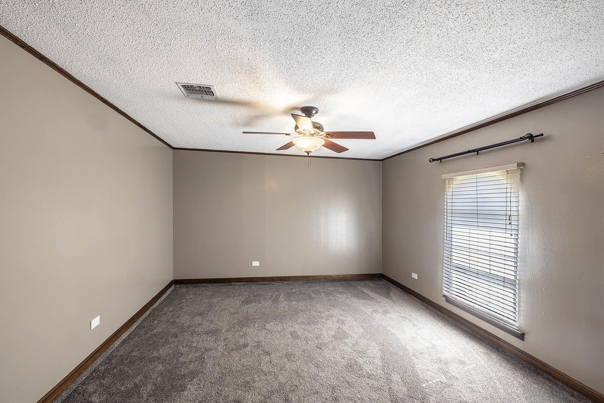 2215 Nixon Drive