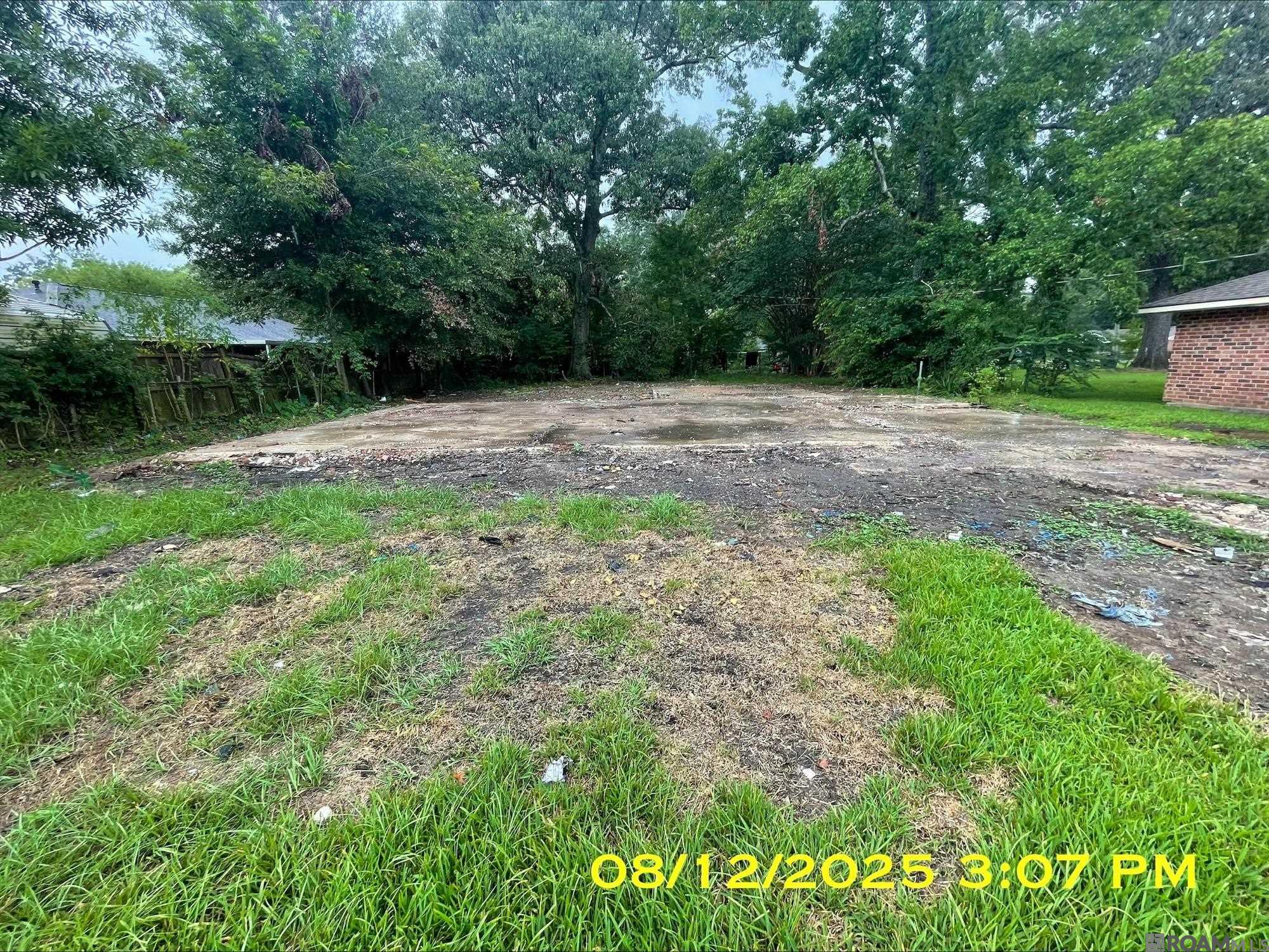 1903 Carolyn Dr