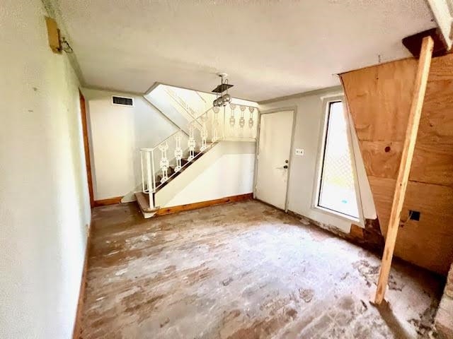 2376 Coteau Rd