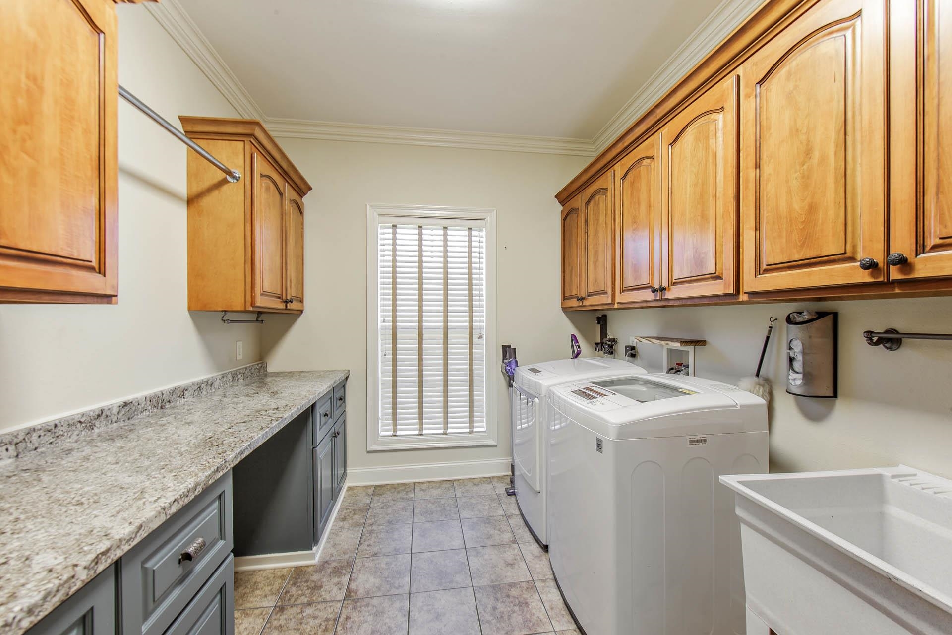 4390 Force Drive