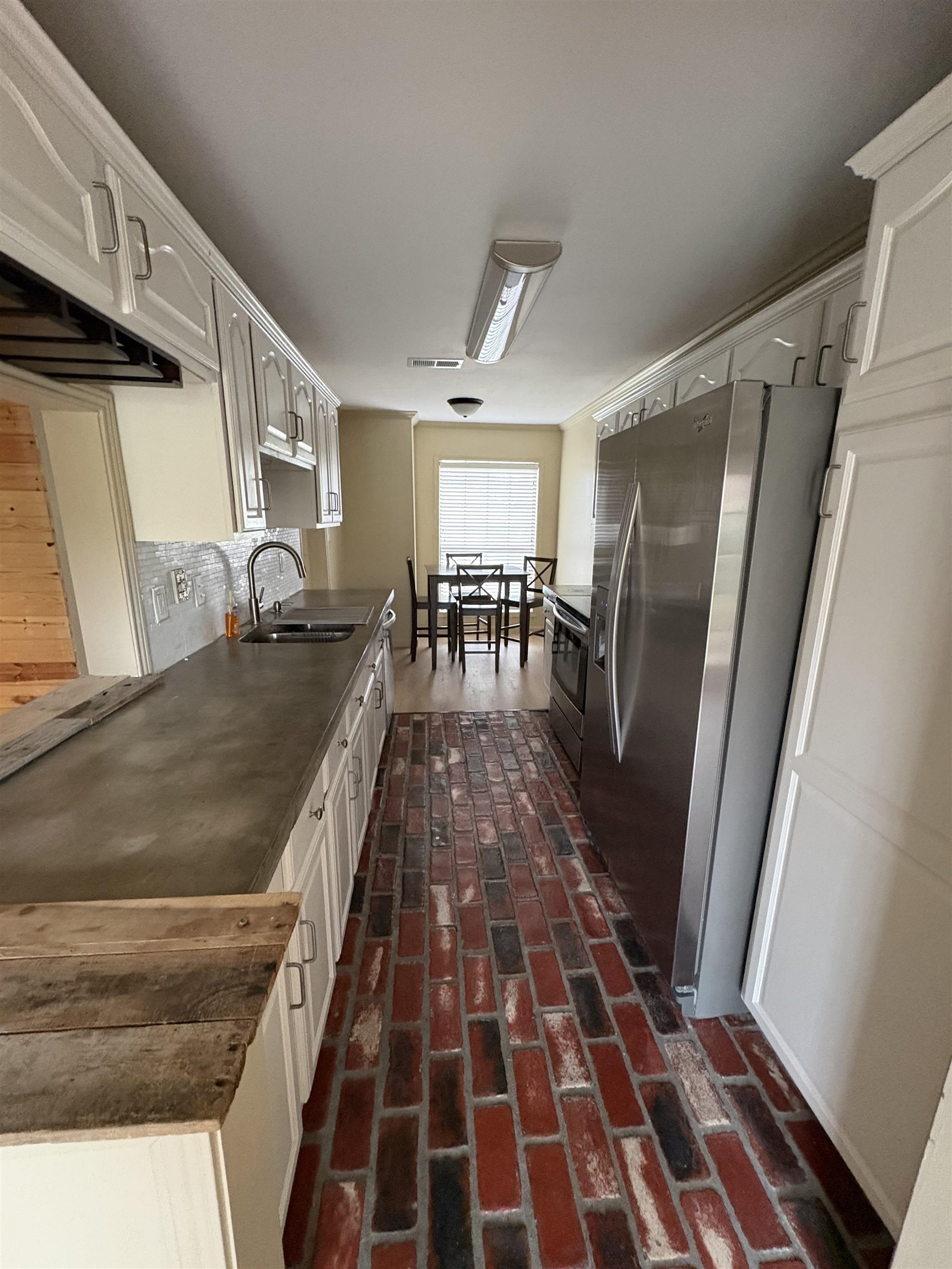 209 North French Quarter Drive