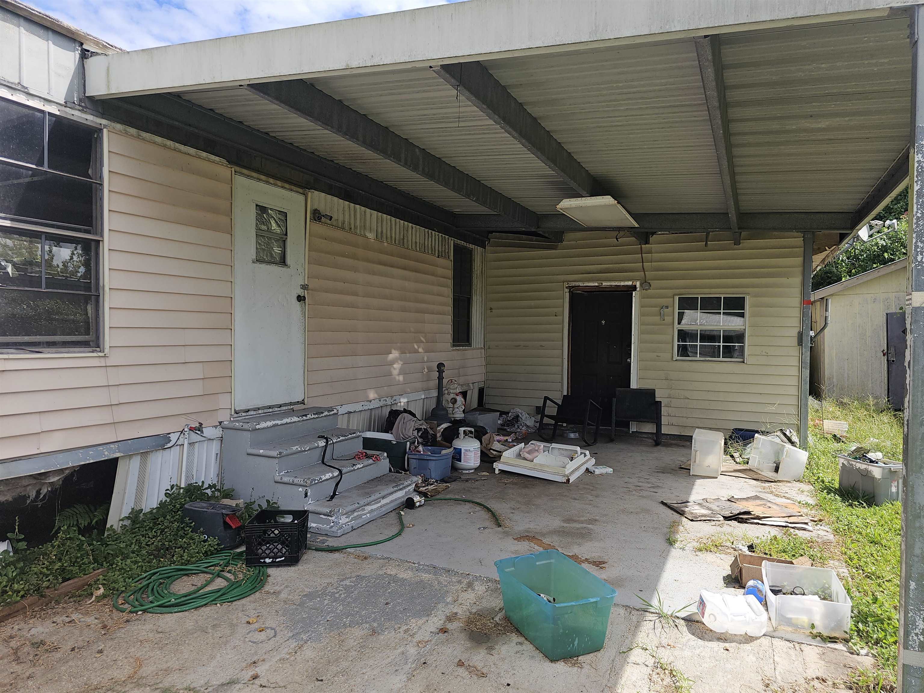 2280 River Rd