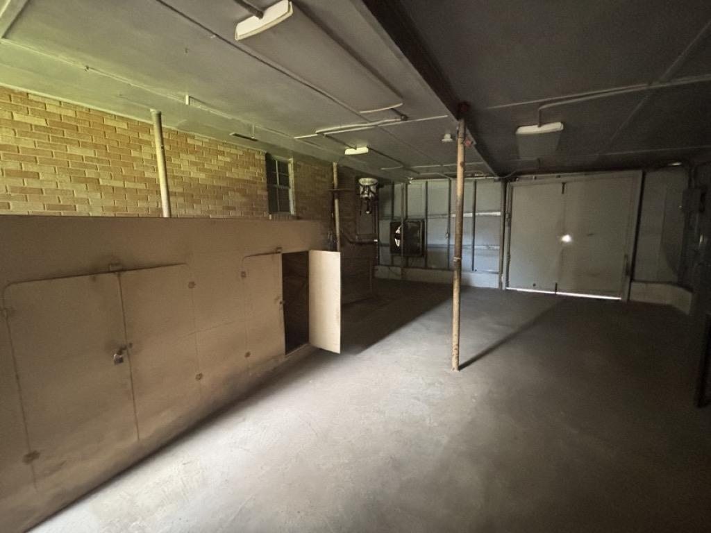 18575 East Main Street
