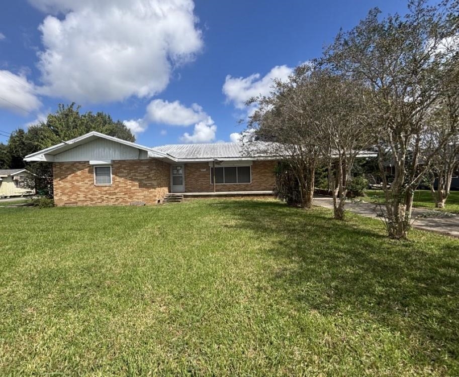 18575 East Main Street