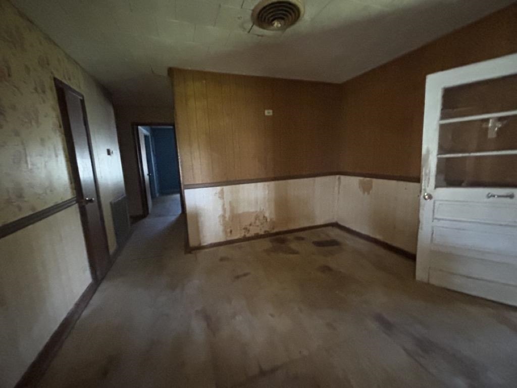 18575 East Main Street