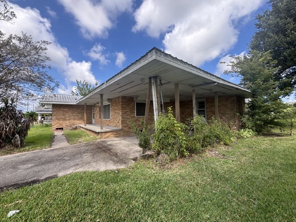 18575 East Main Street
